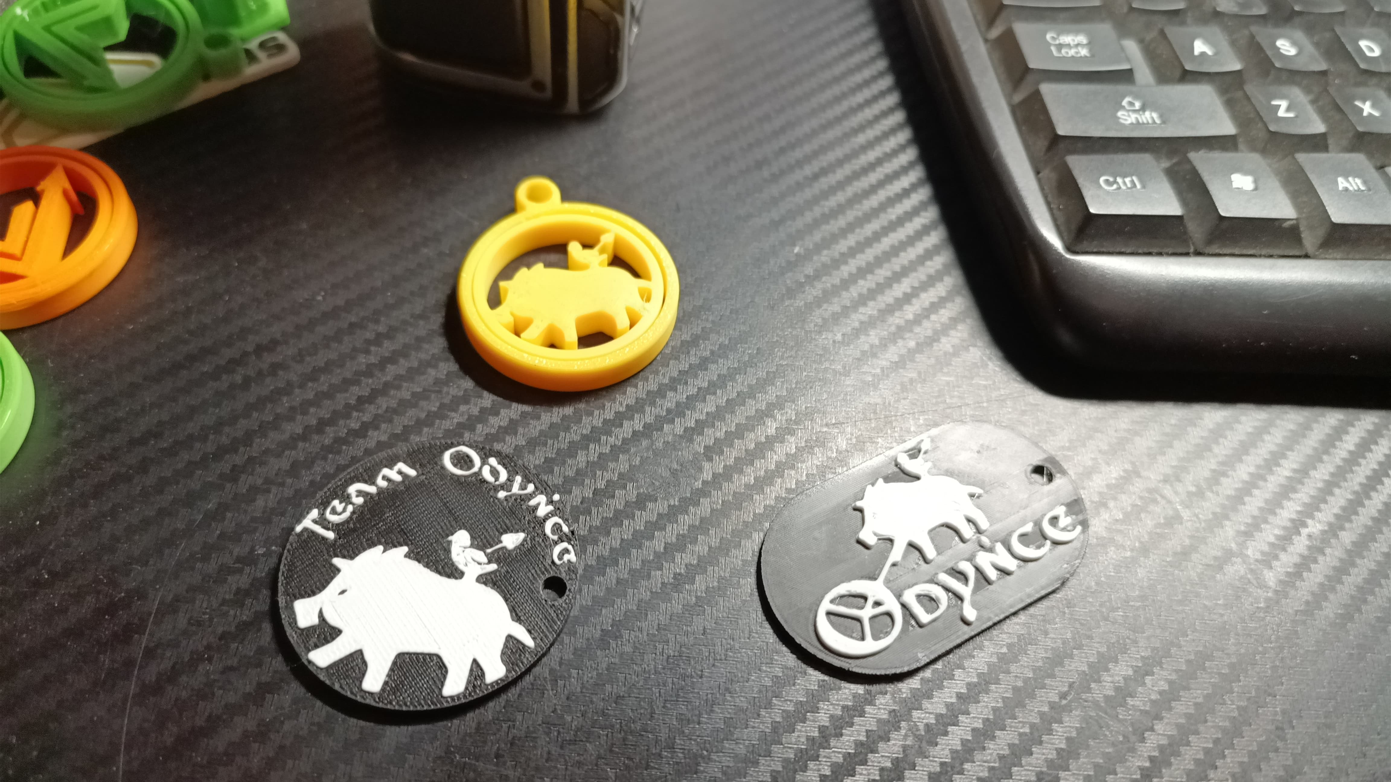 Odynce keychain&cap&gyro keychain
