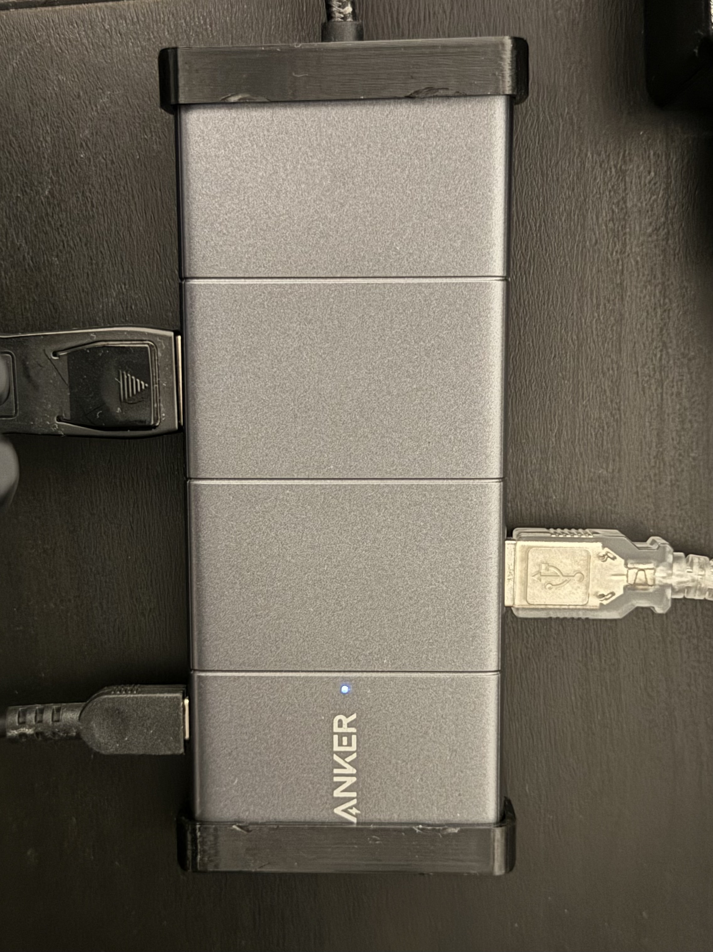 Mount for Anker 565 USB-C Hub (11-in-1)