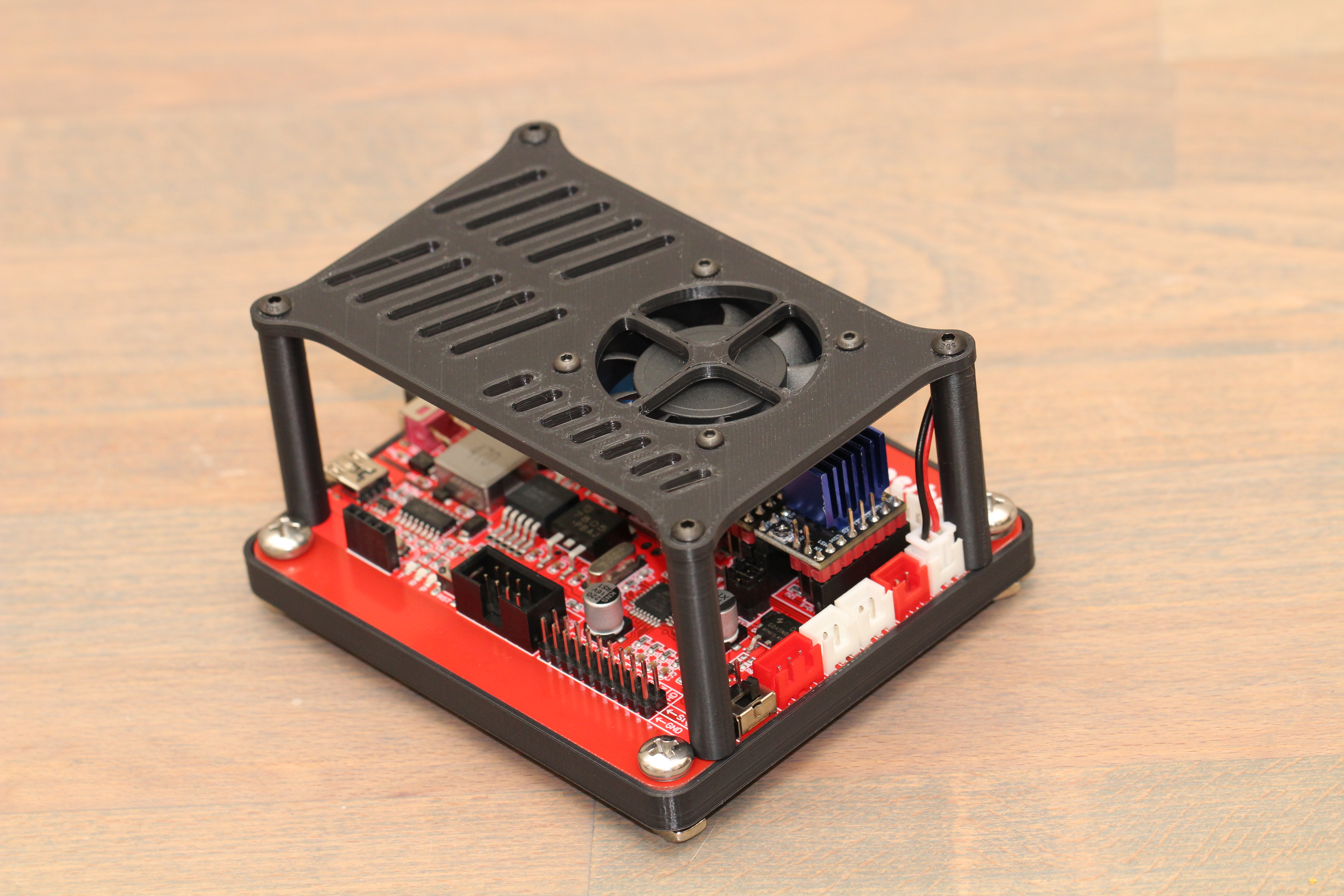 Miniatura 3 do modelo 3D Doesbot GRBL CNC Controller Mount (Genmitsu 3018-PRO)