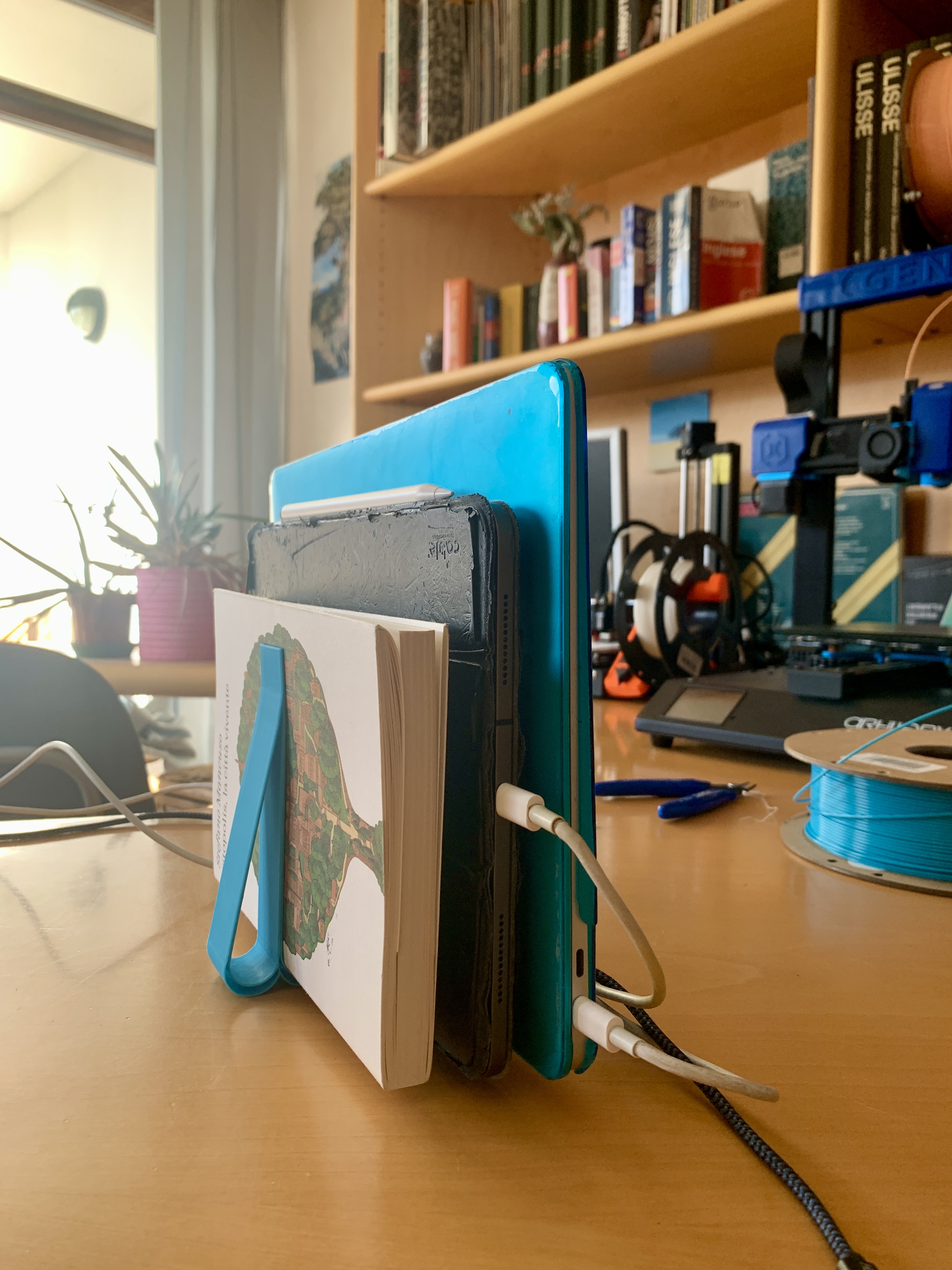 Slim Charging Dock / Device Stand / Book Stand