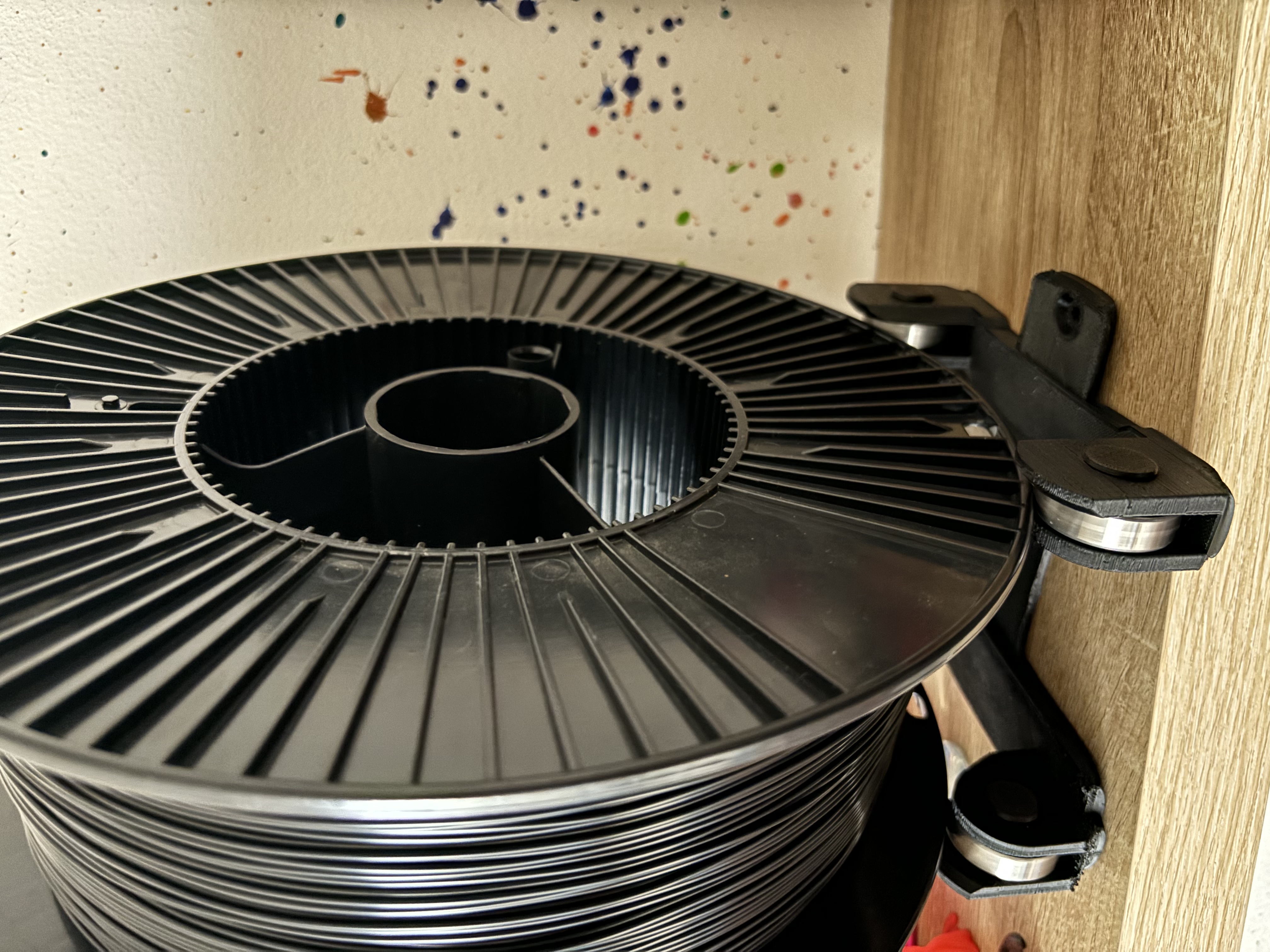 Adjustable spool holder for 6002 15mmID bearings - remixed