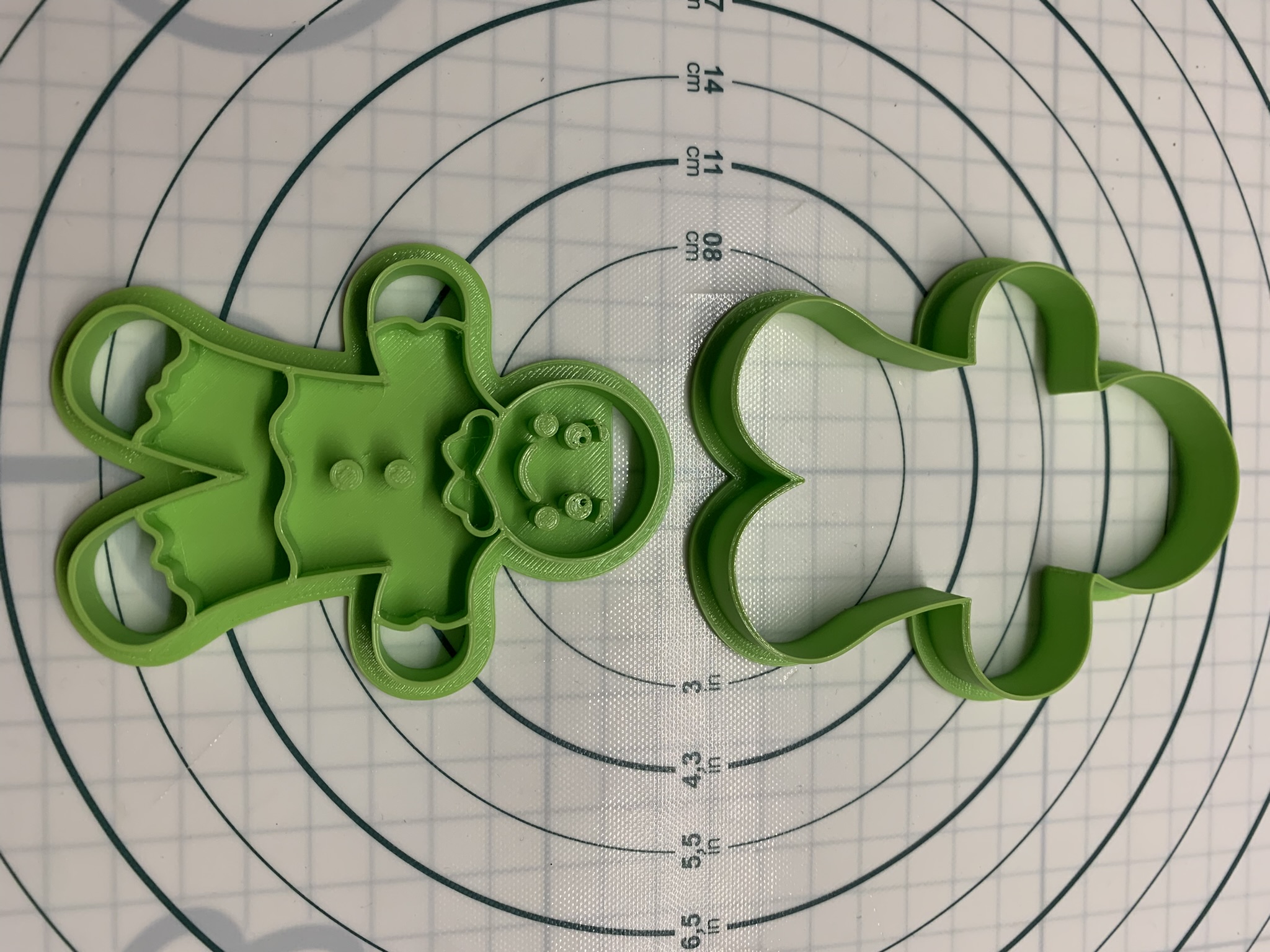 Miniatura 5 do modelo 3D Gingerbread man 2 cookie cutter