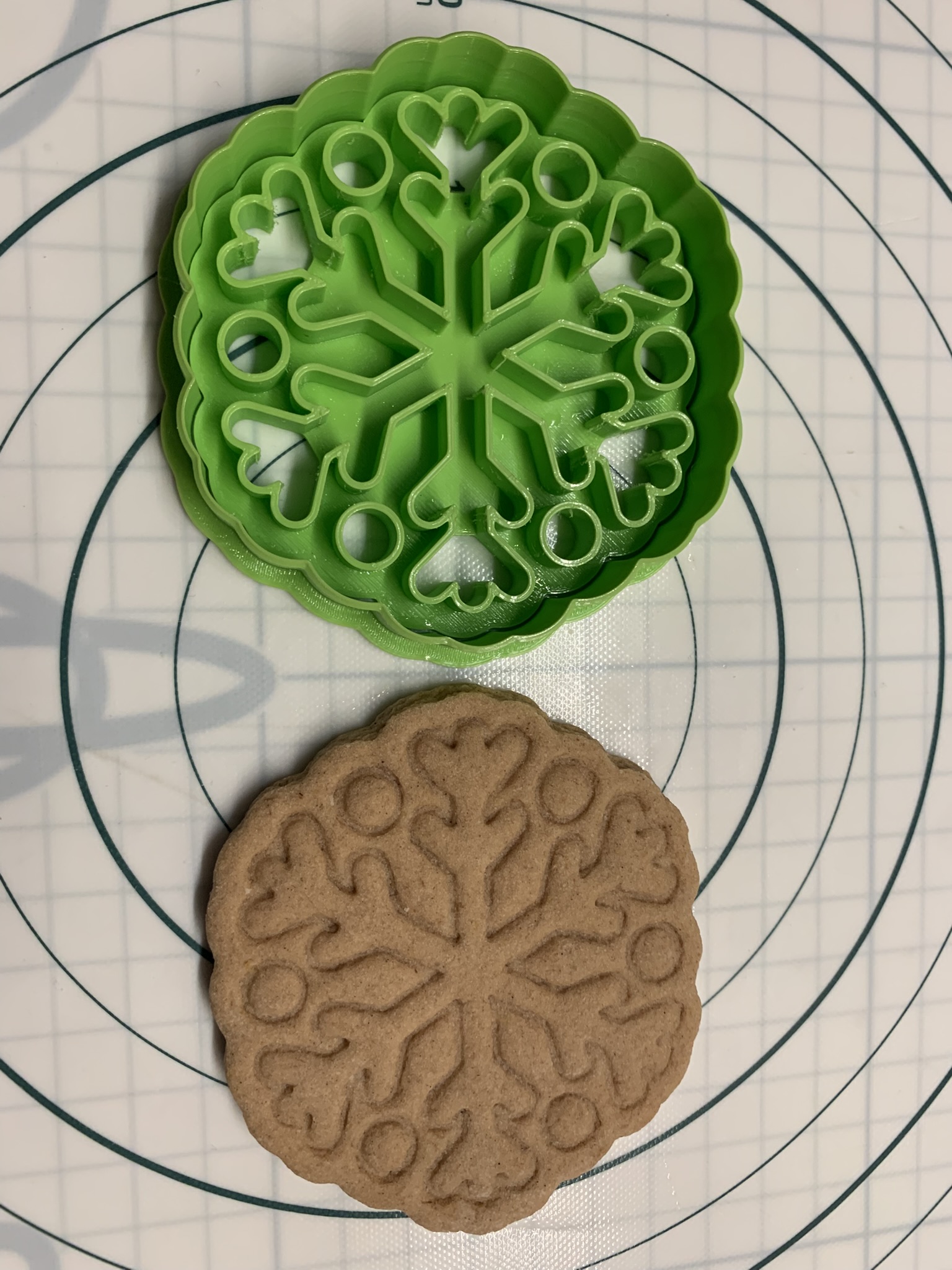 Snowflake cookie cutter