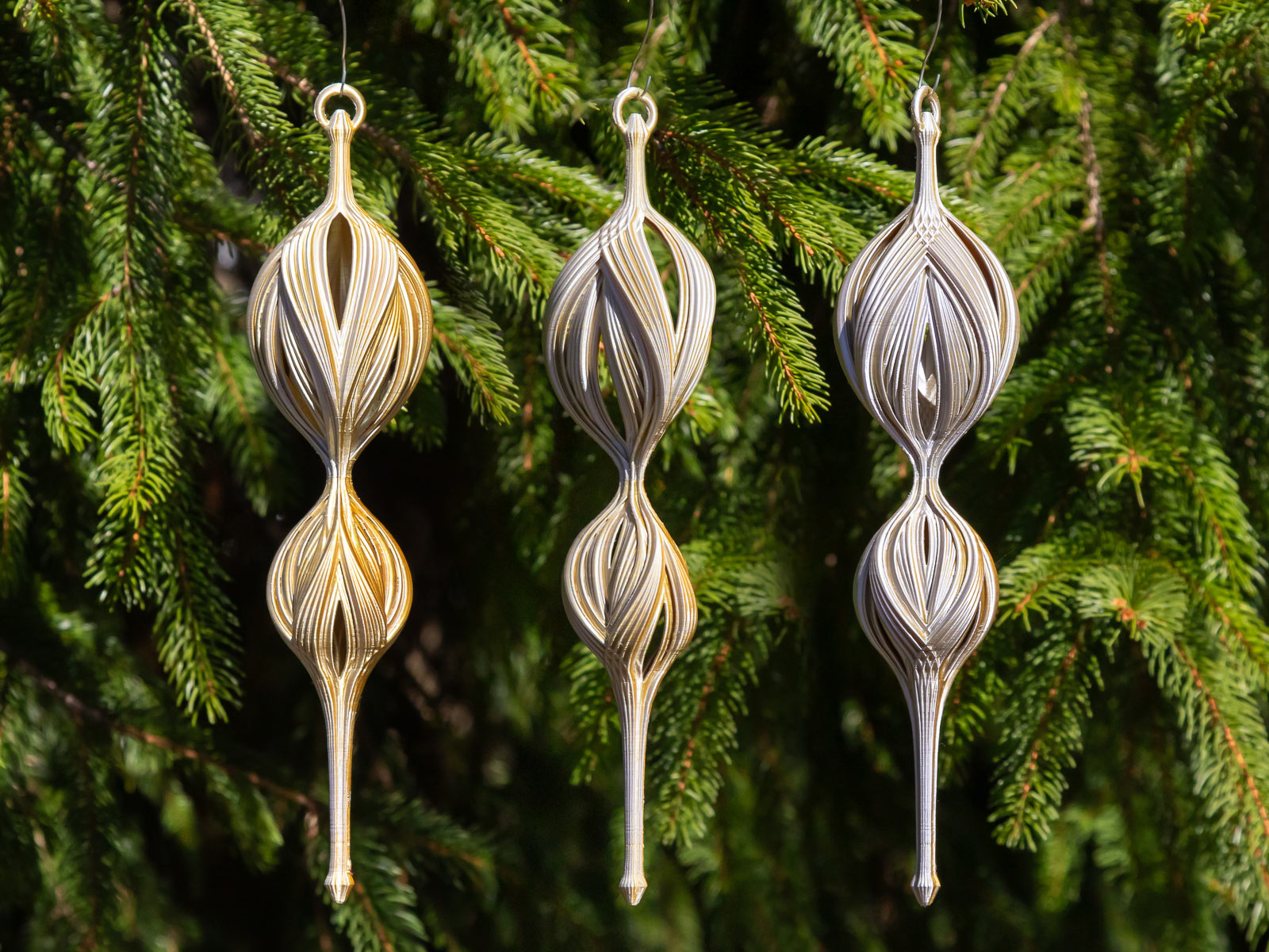 Swoop 3 Christmas Finial 2024