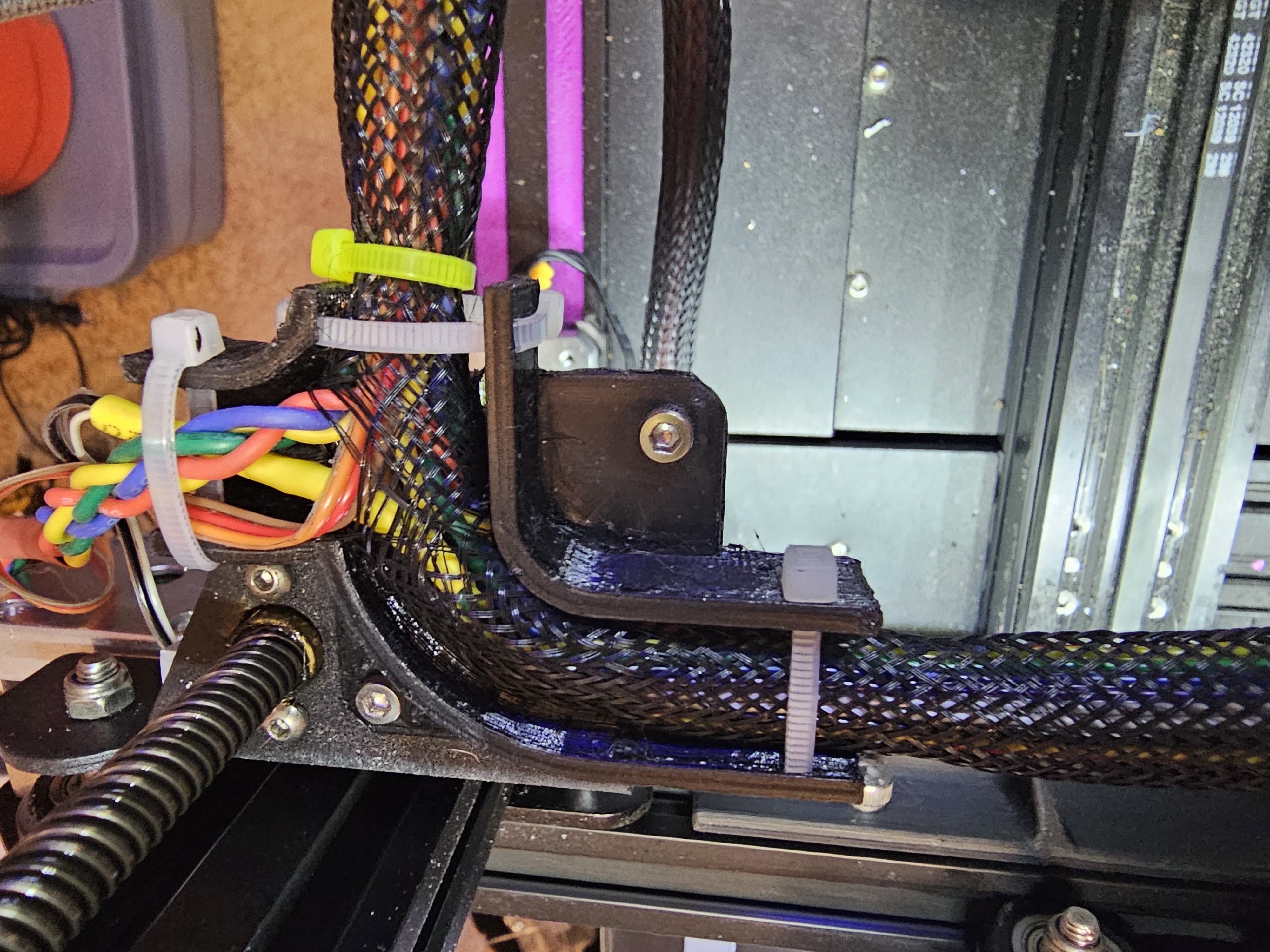 X-axis cable with spur support — thumbnail 2