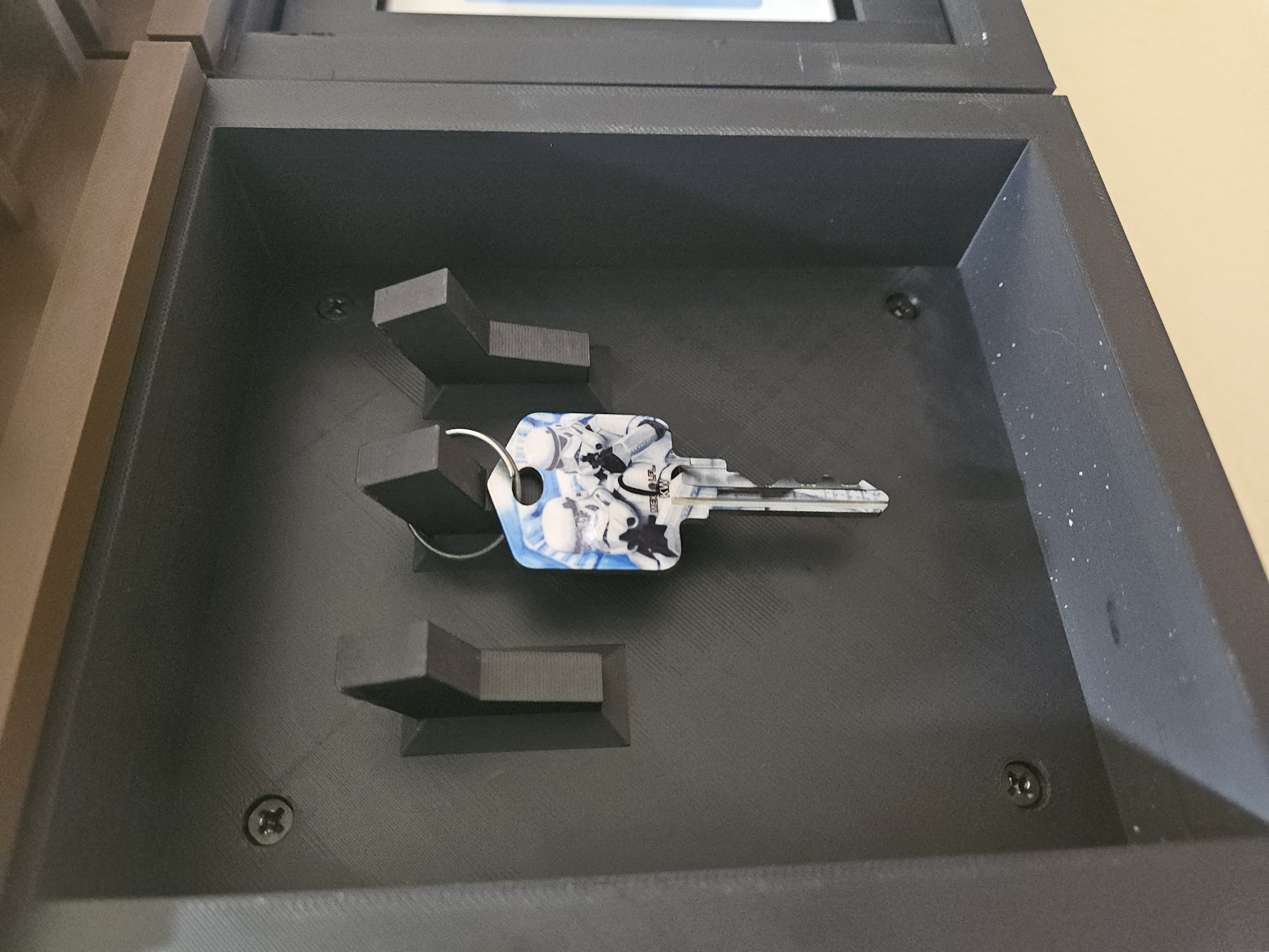 Japanese House Wall Mounted Key Holder
