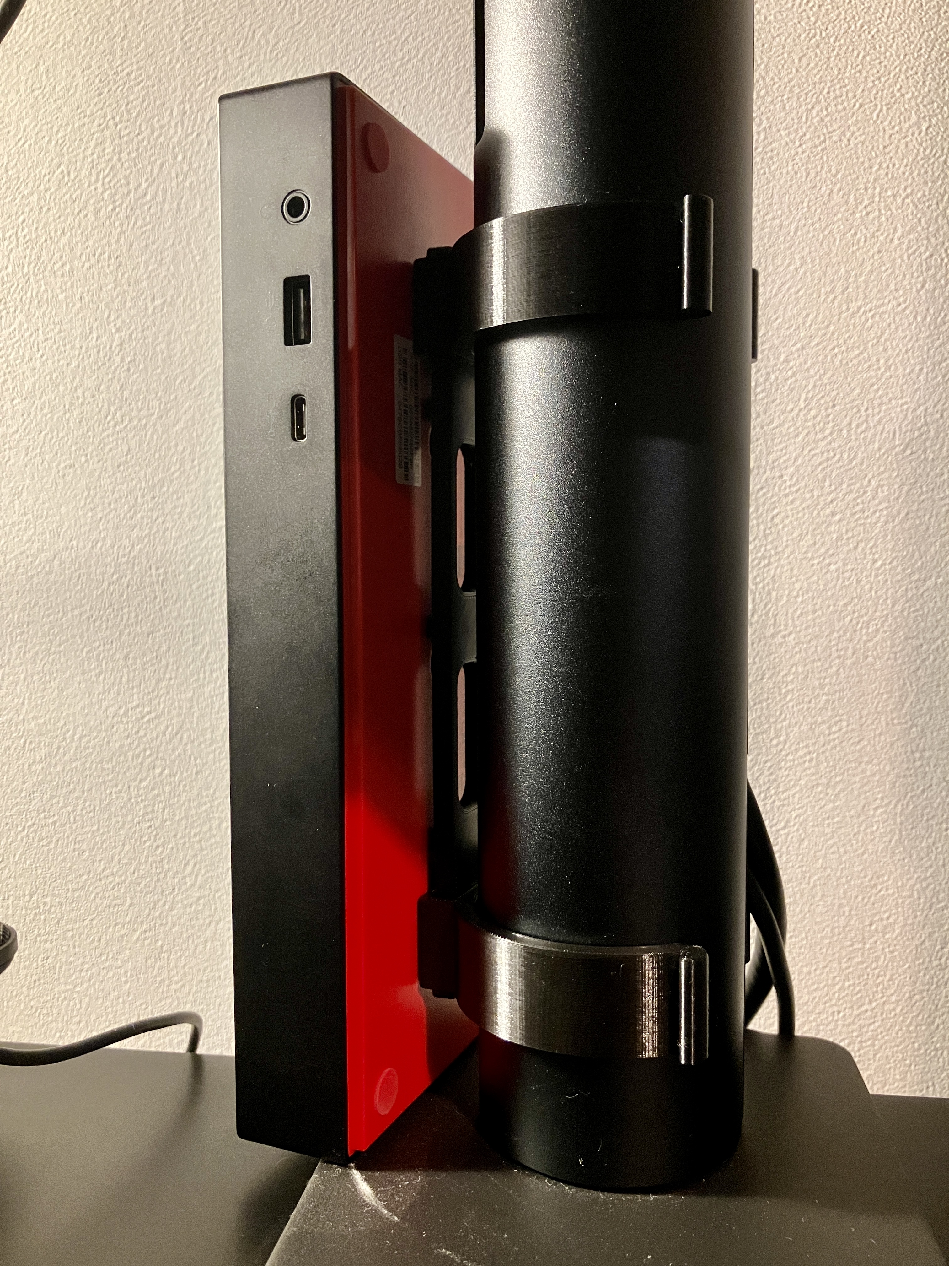 ThinkPad Dock Monitor Pole Mount