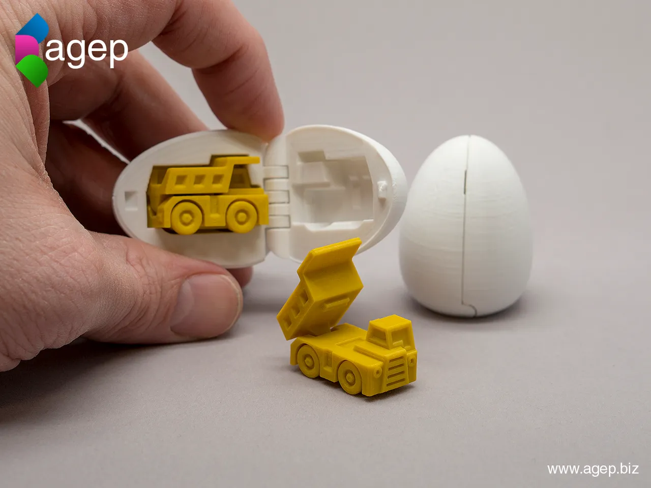 Surprise hot sale egg truck