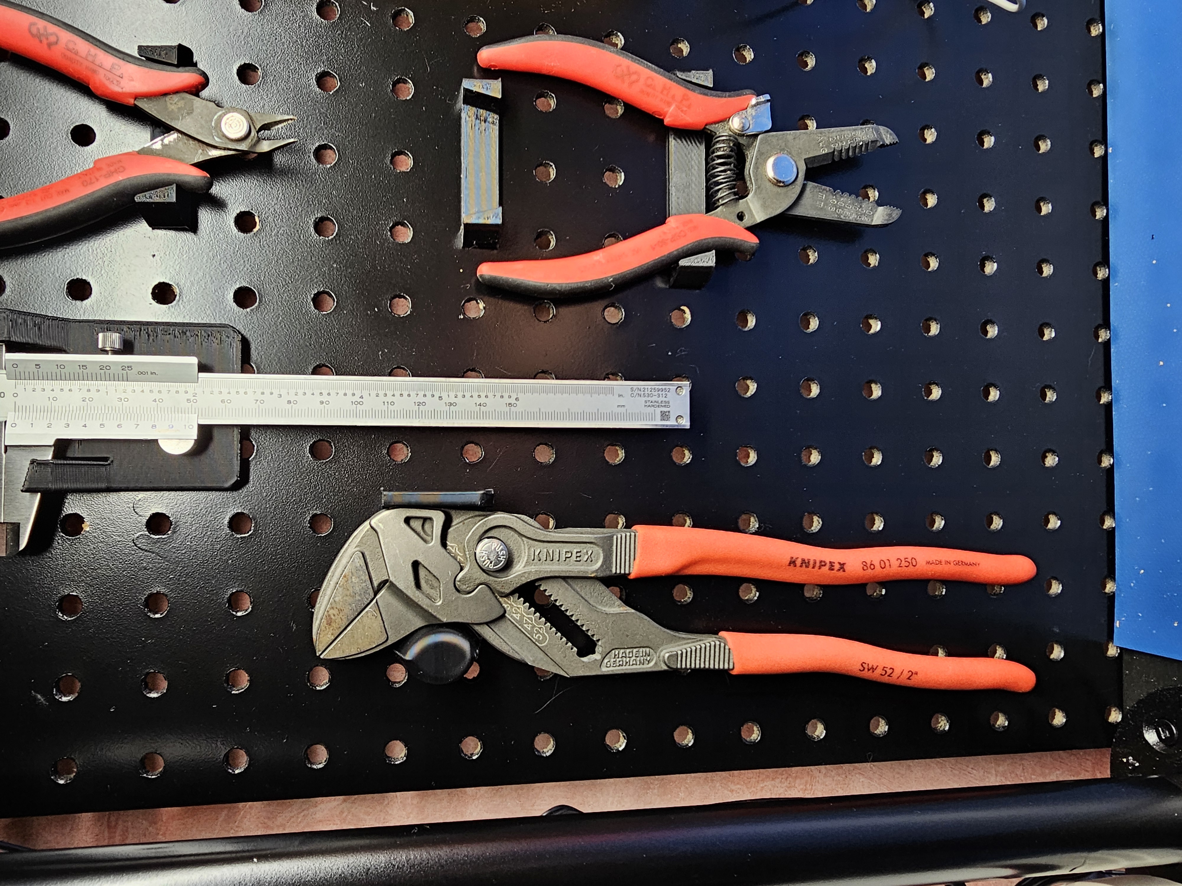 Knipex 250 plier holder for pegboard
