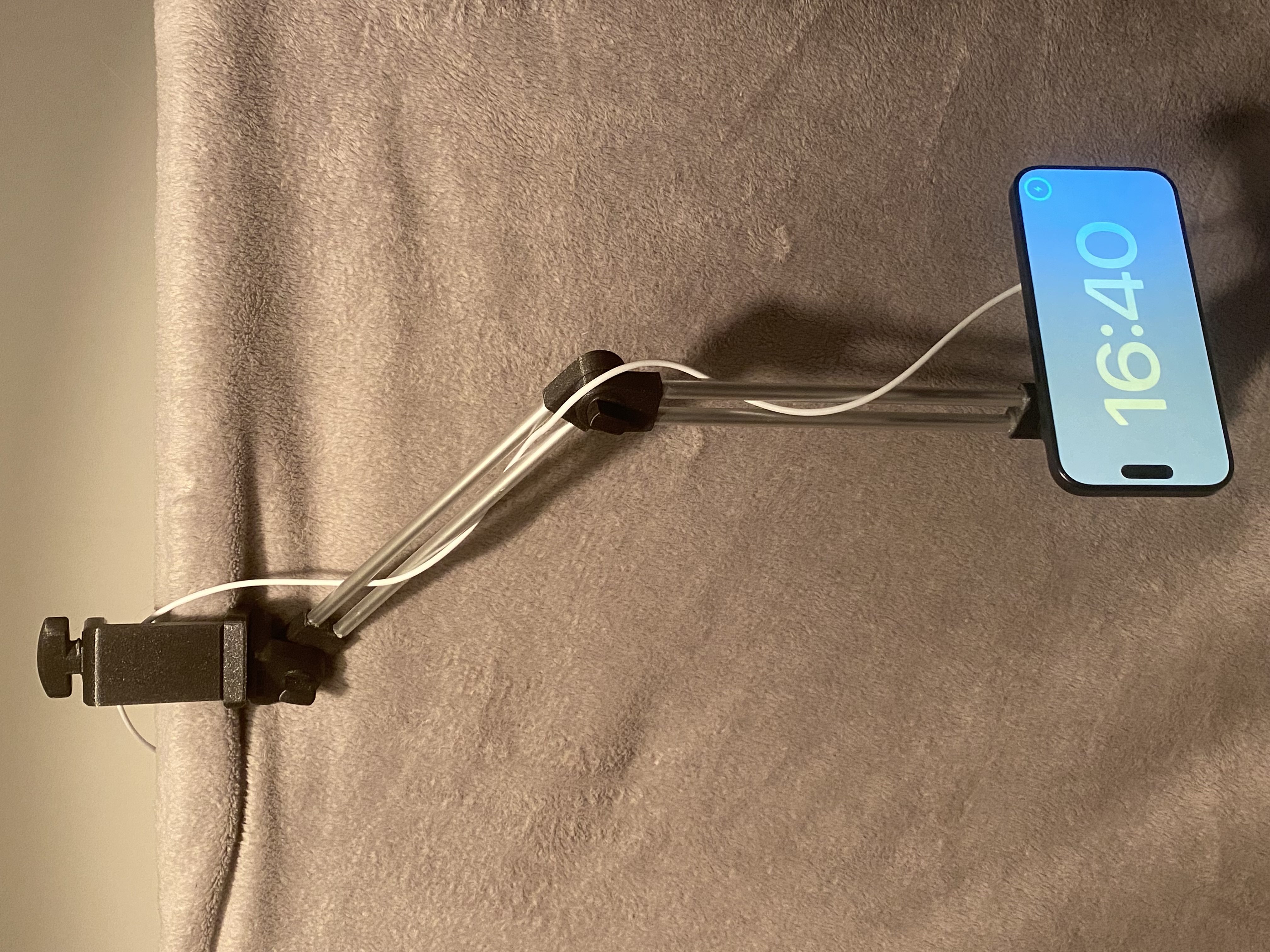 Adjustable stand - With Magsafe or stand