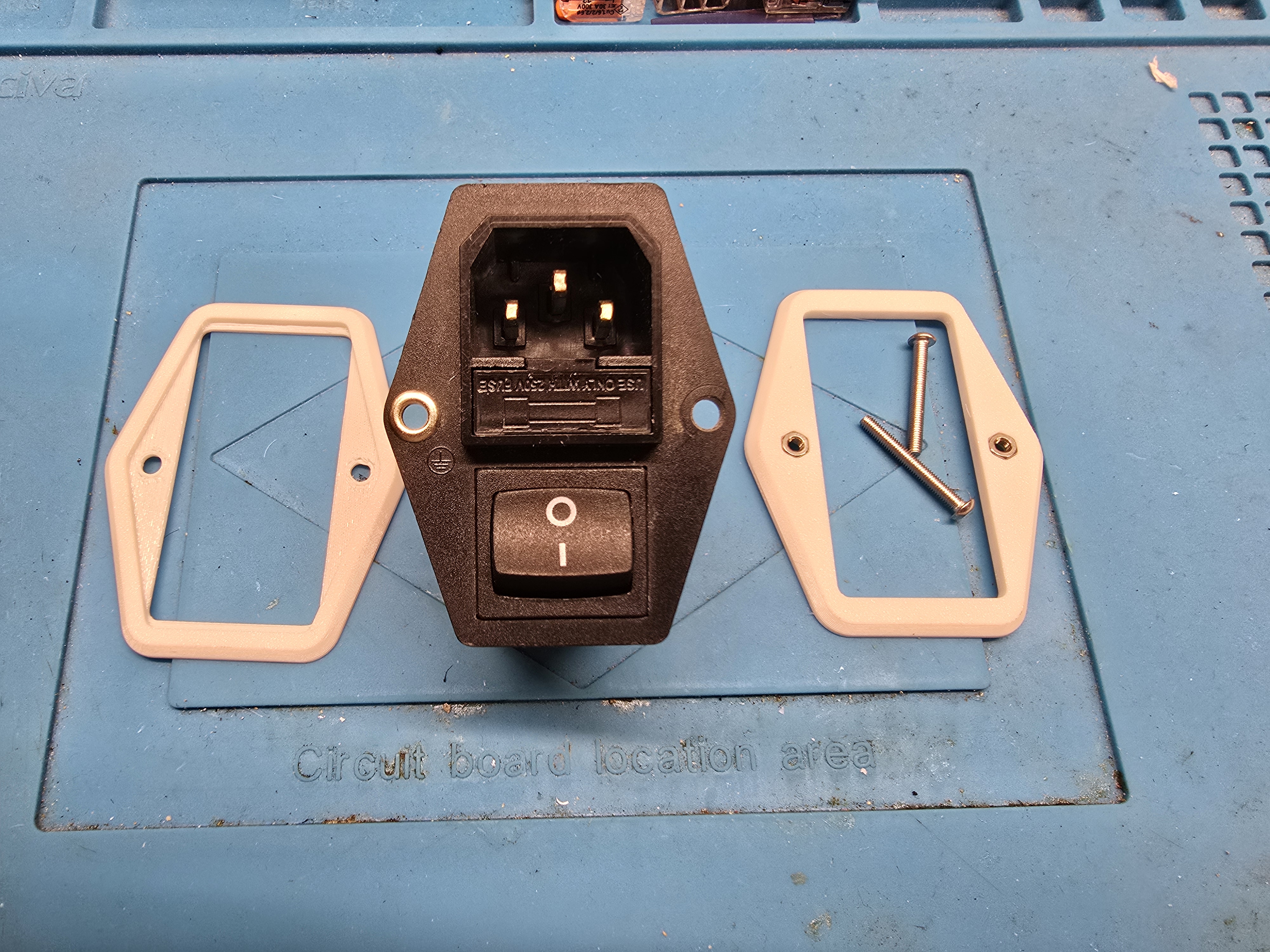 Input module with EMI filter holder - Arcade Machine — miniatura 2