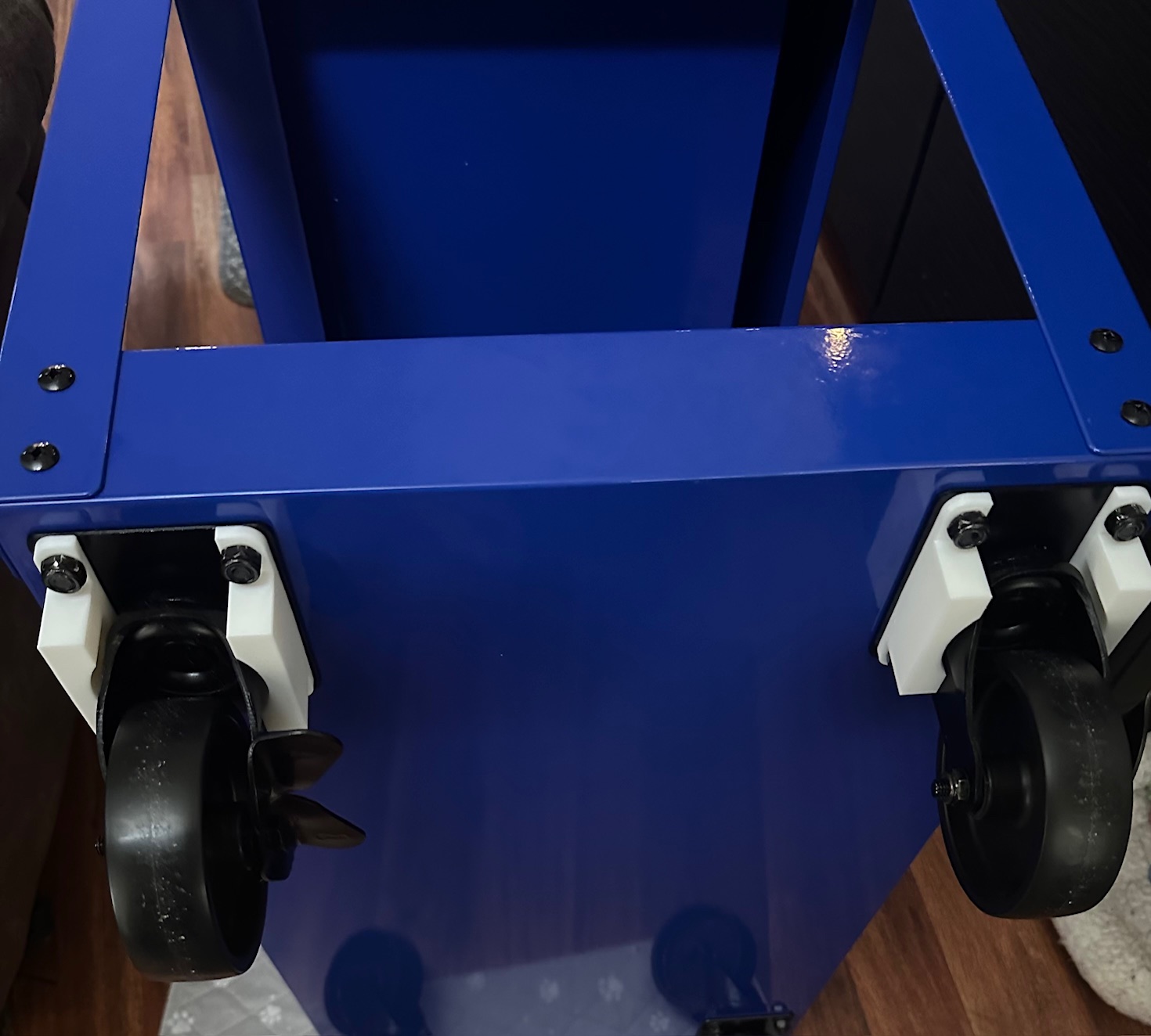 Swivel Lock for Swivel Casters on the Harbor Freight 1-Drawer Service Cart