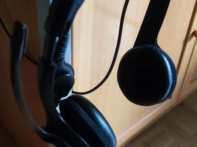 Headphone Holder