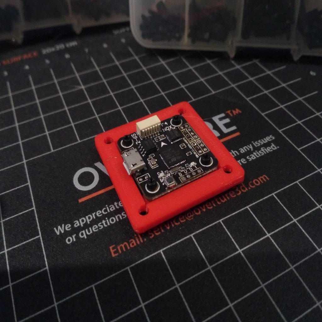 Adapter to fit 20x20 item into 30x30 Stack