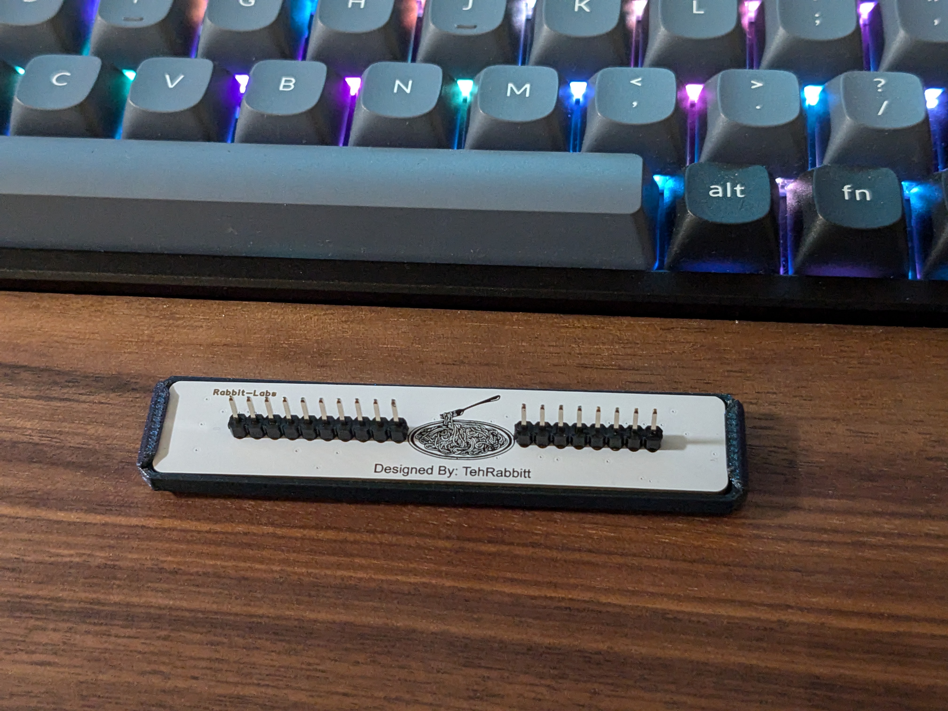 Flipper Zero Rabbit Labs Slim Shady IR Blaster Snap-fit Case — miniatura 4