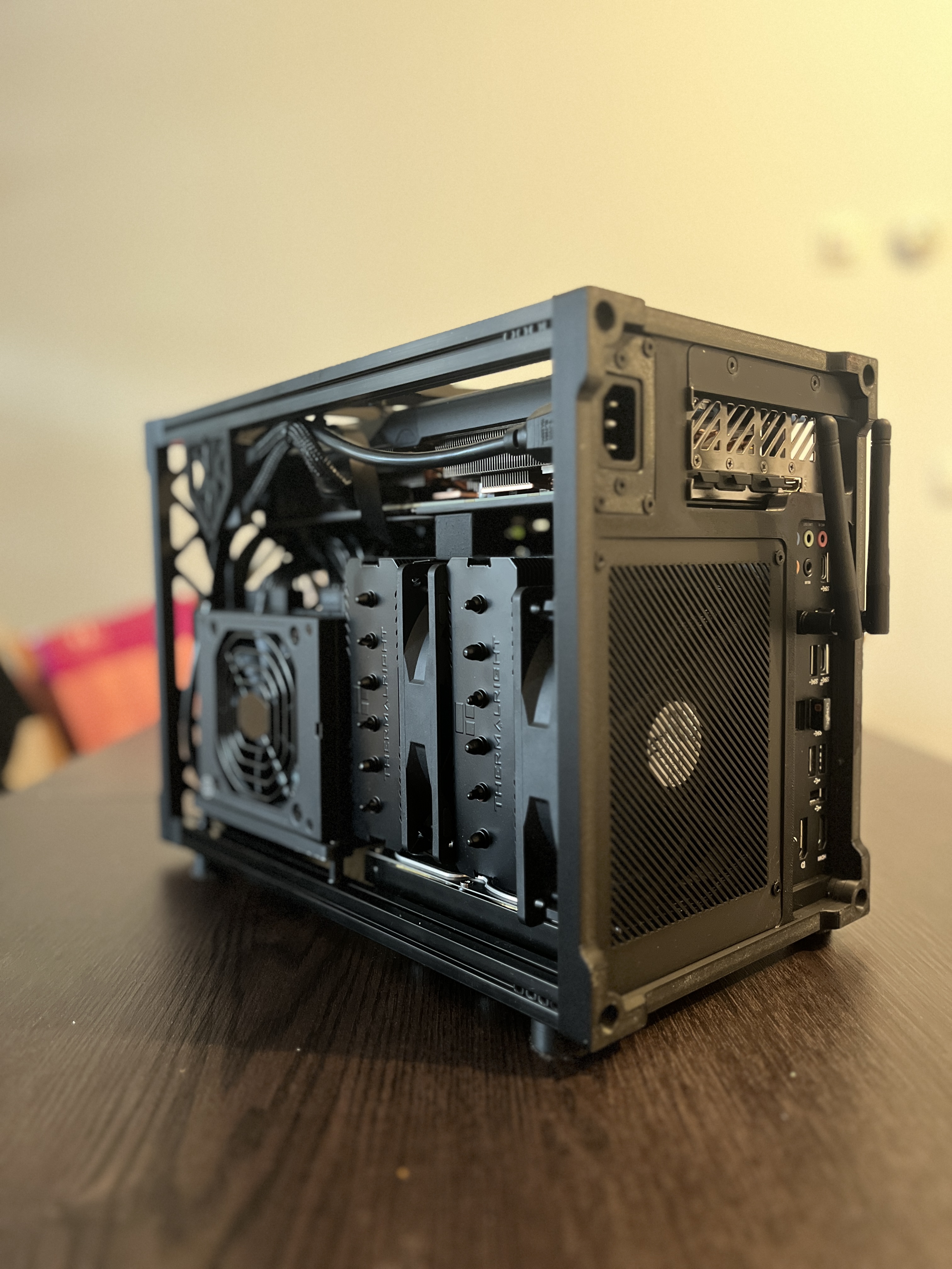 ITX case by daanxt | Download free STL model | Printables.com