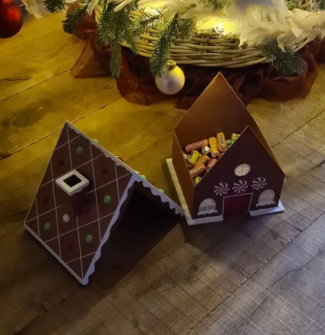 Gingerbread house — miniatura 2