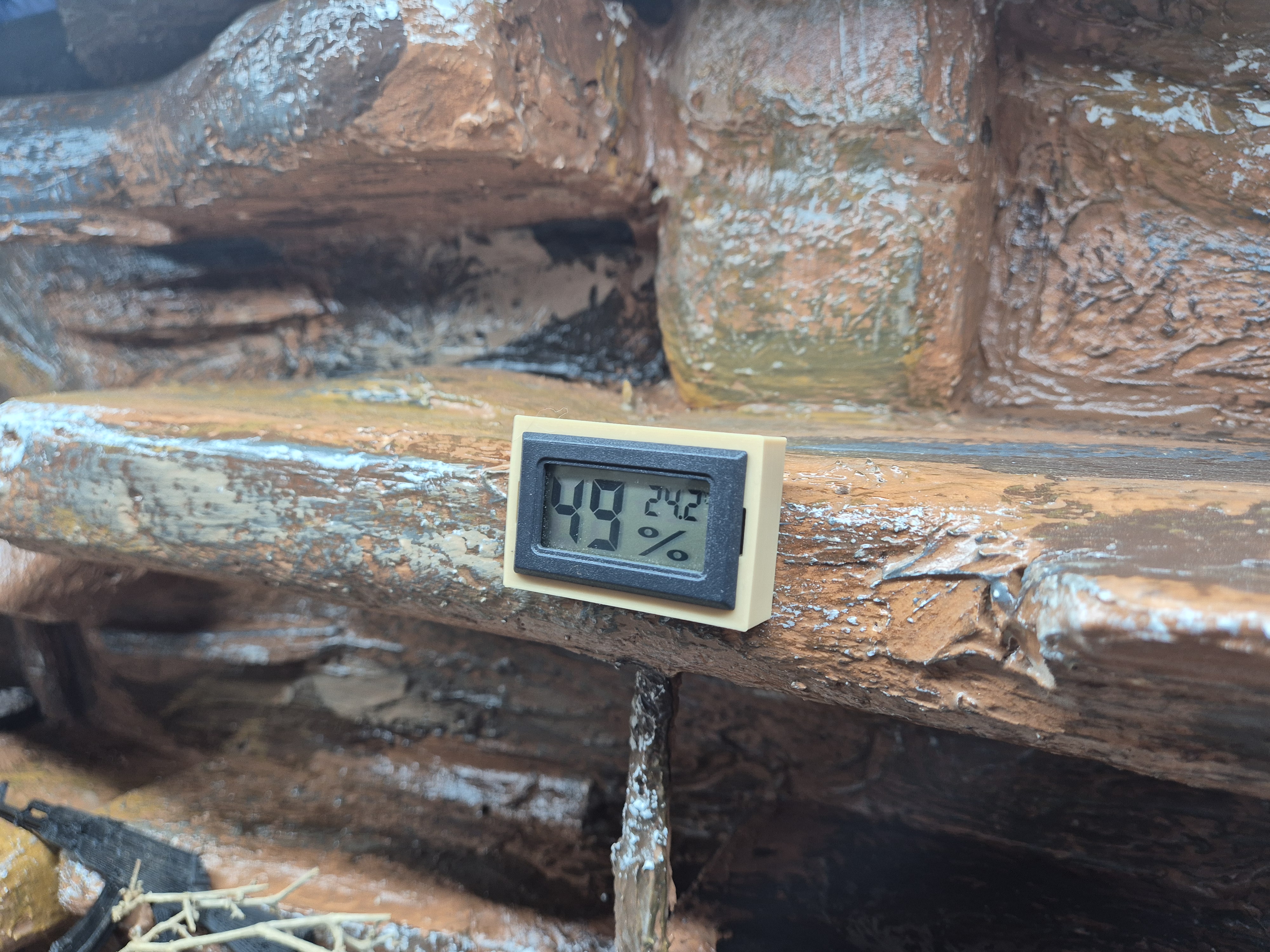 Thermometerhalter für Styropor