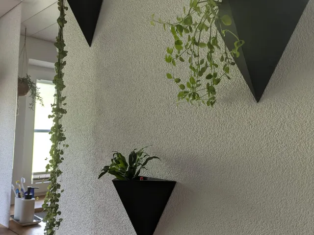 Small wall mounted vase