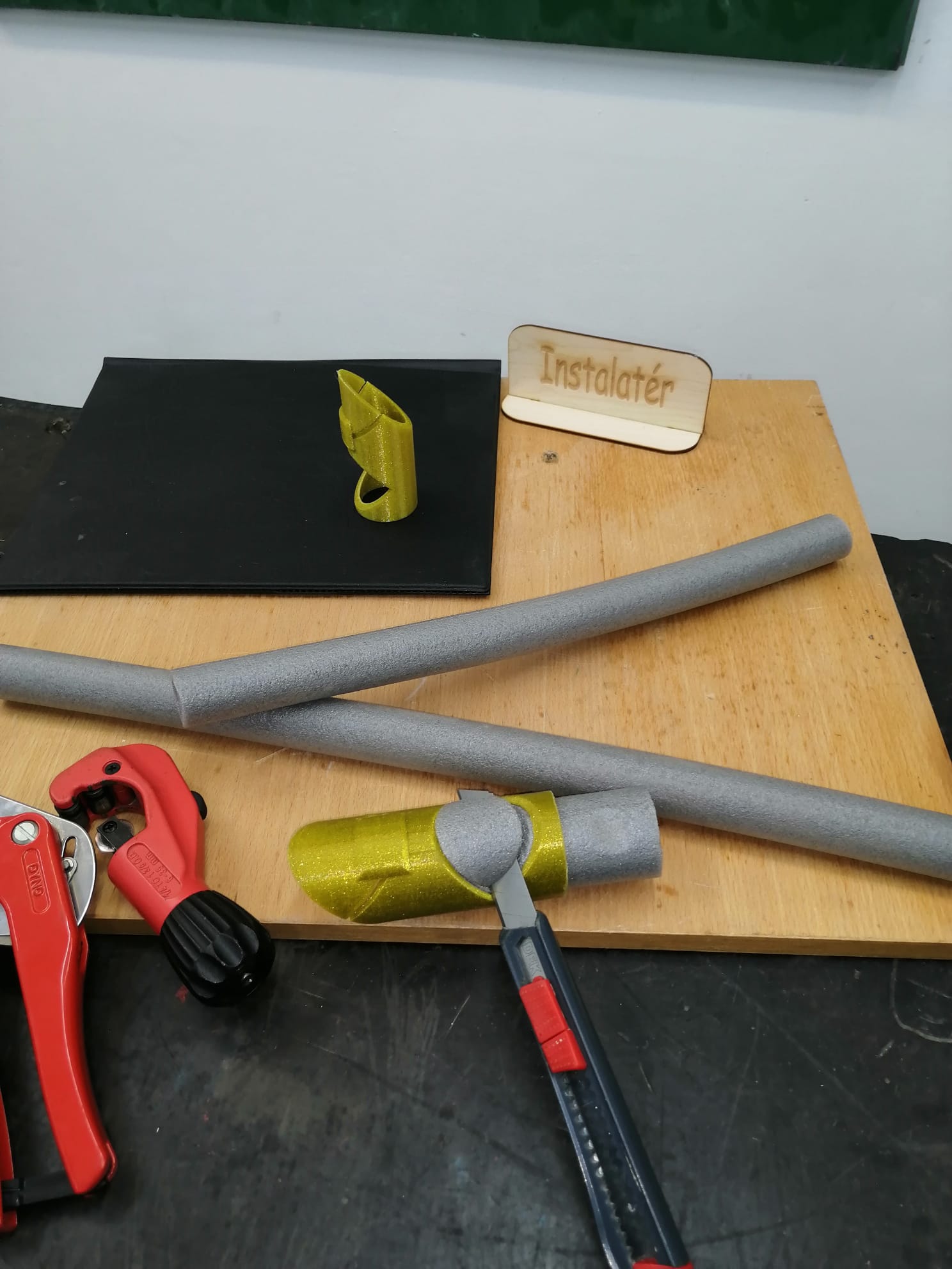 TEMPLATE FOR CUTTING INSULATION — thumbnail 2