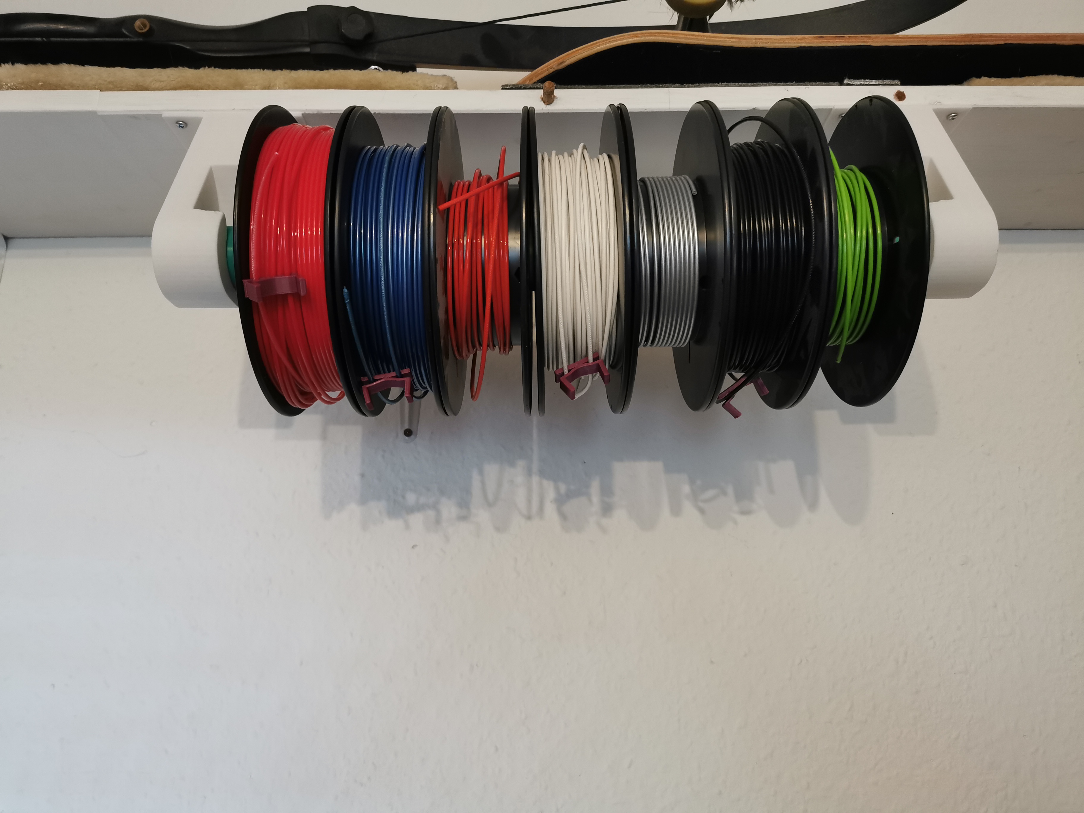 Undershelf- / wallmount for filament Spools