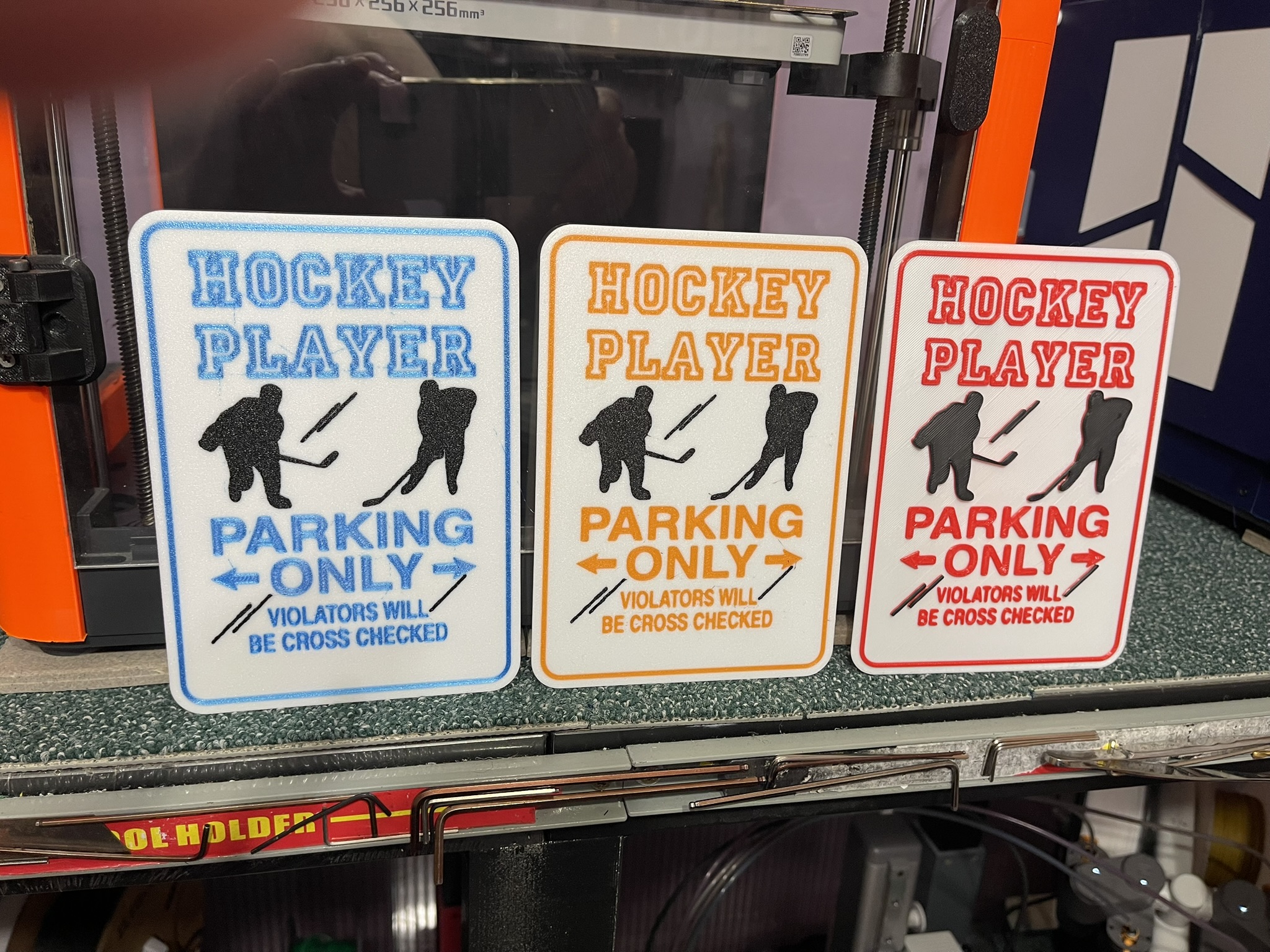 Hockey player parking info funny warning Sign — miniatura 2