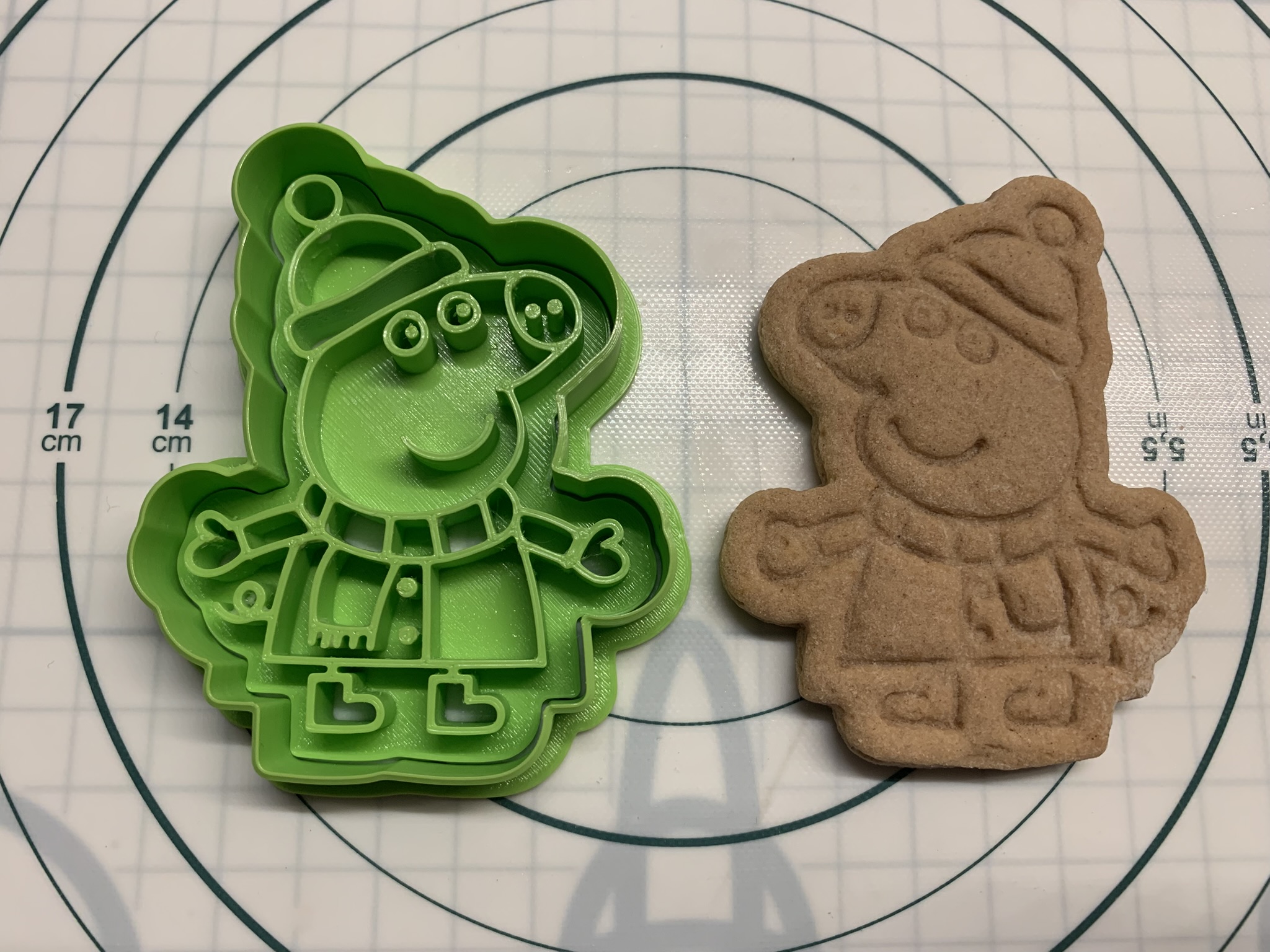 Peppa pig winter cookie cutter