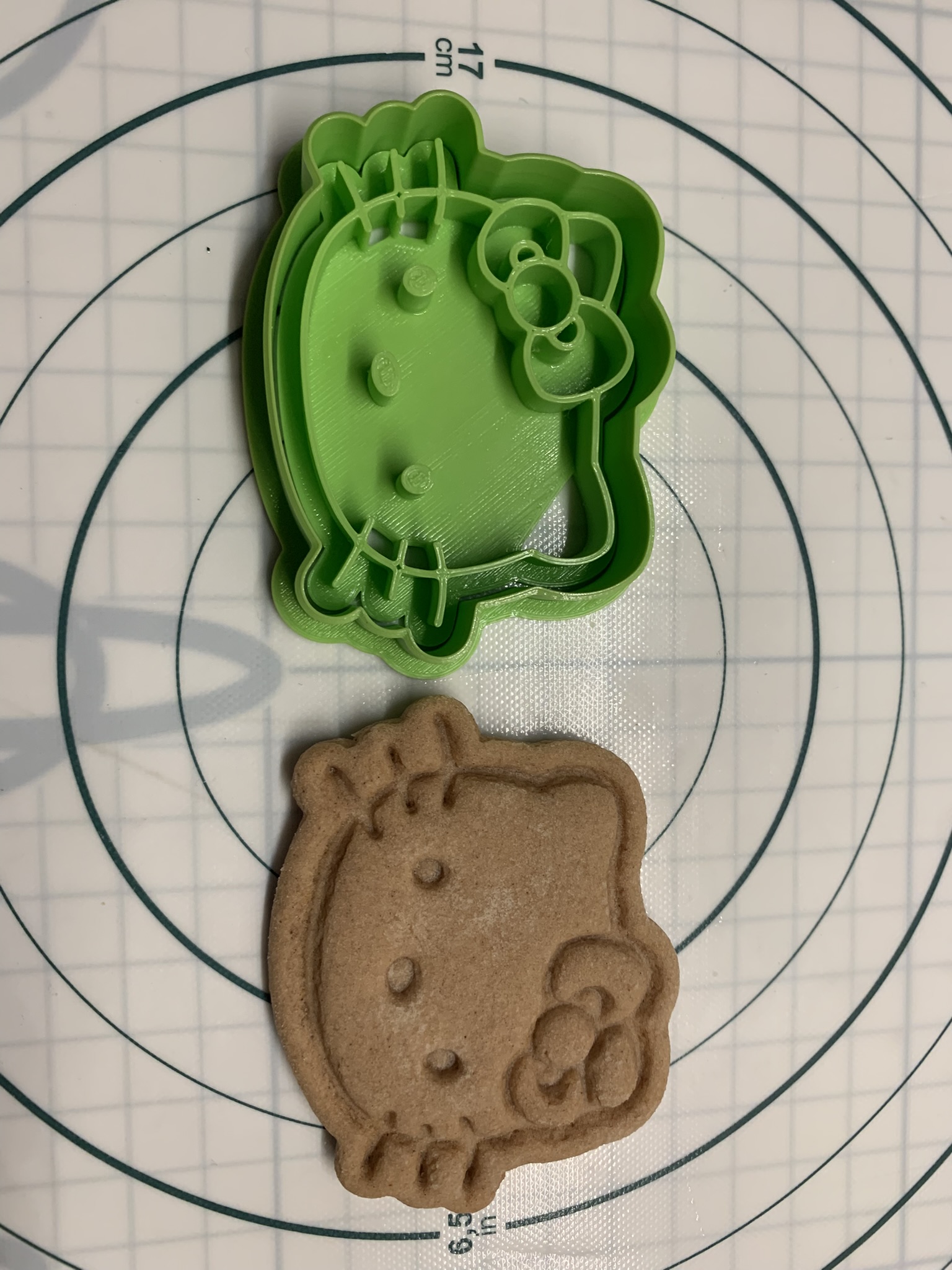 Hello kitty head cookie cutter