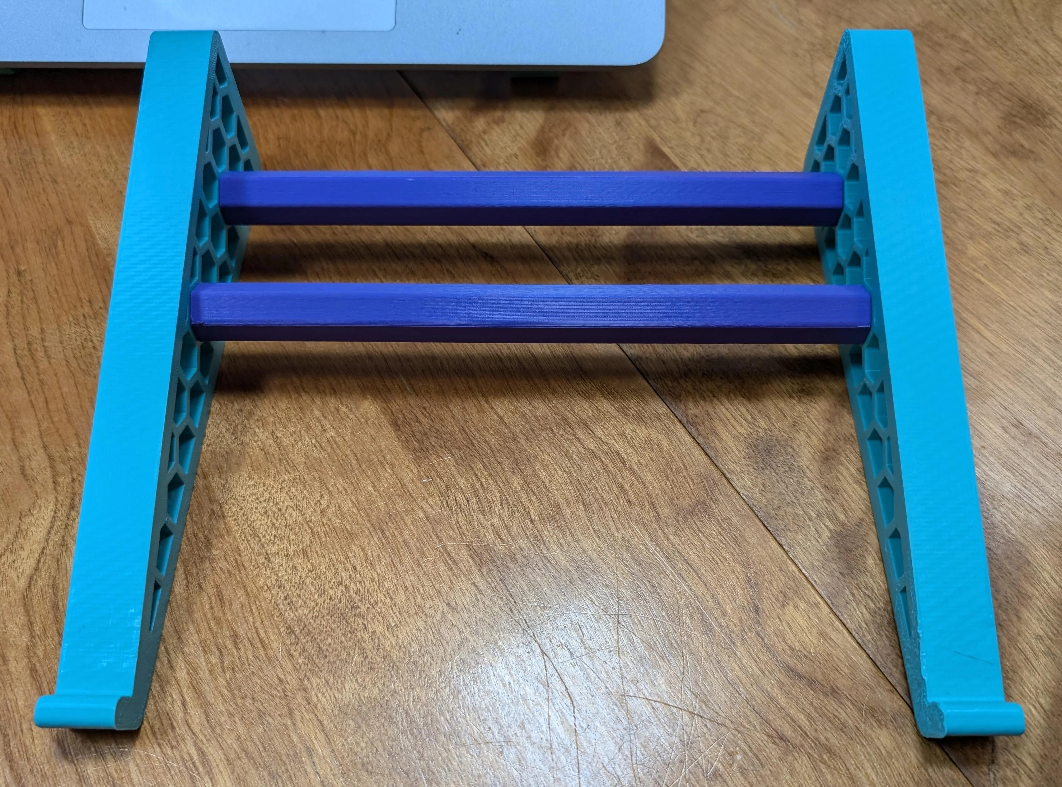 Portable / Collapsible Laptop Stand