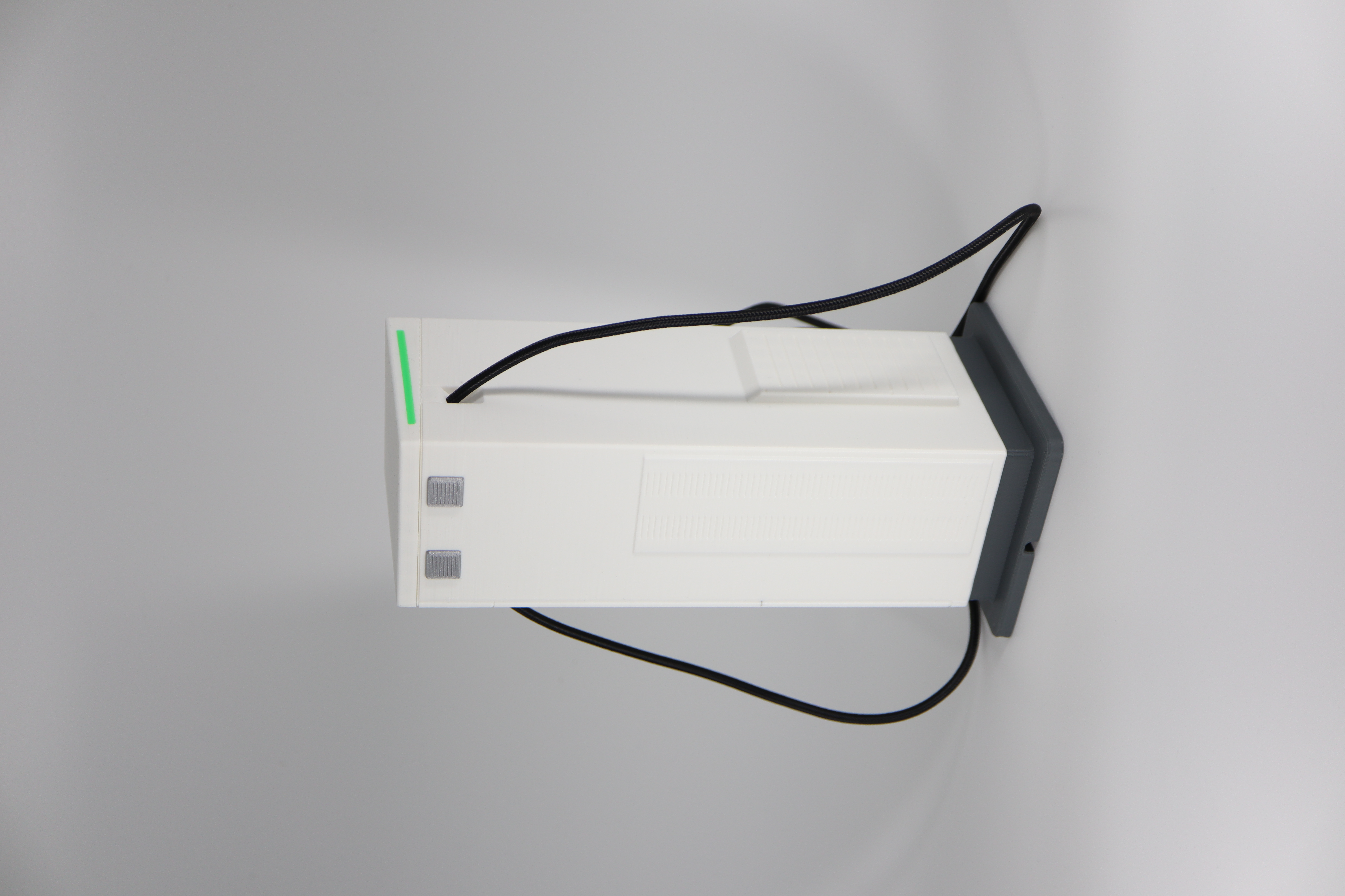 Enercharge ECC320-inspired Smartphone Chargingstation — miniatura 3