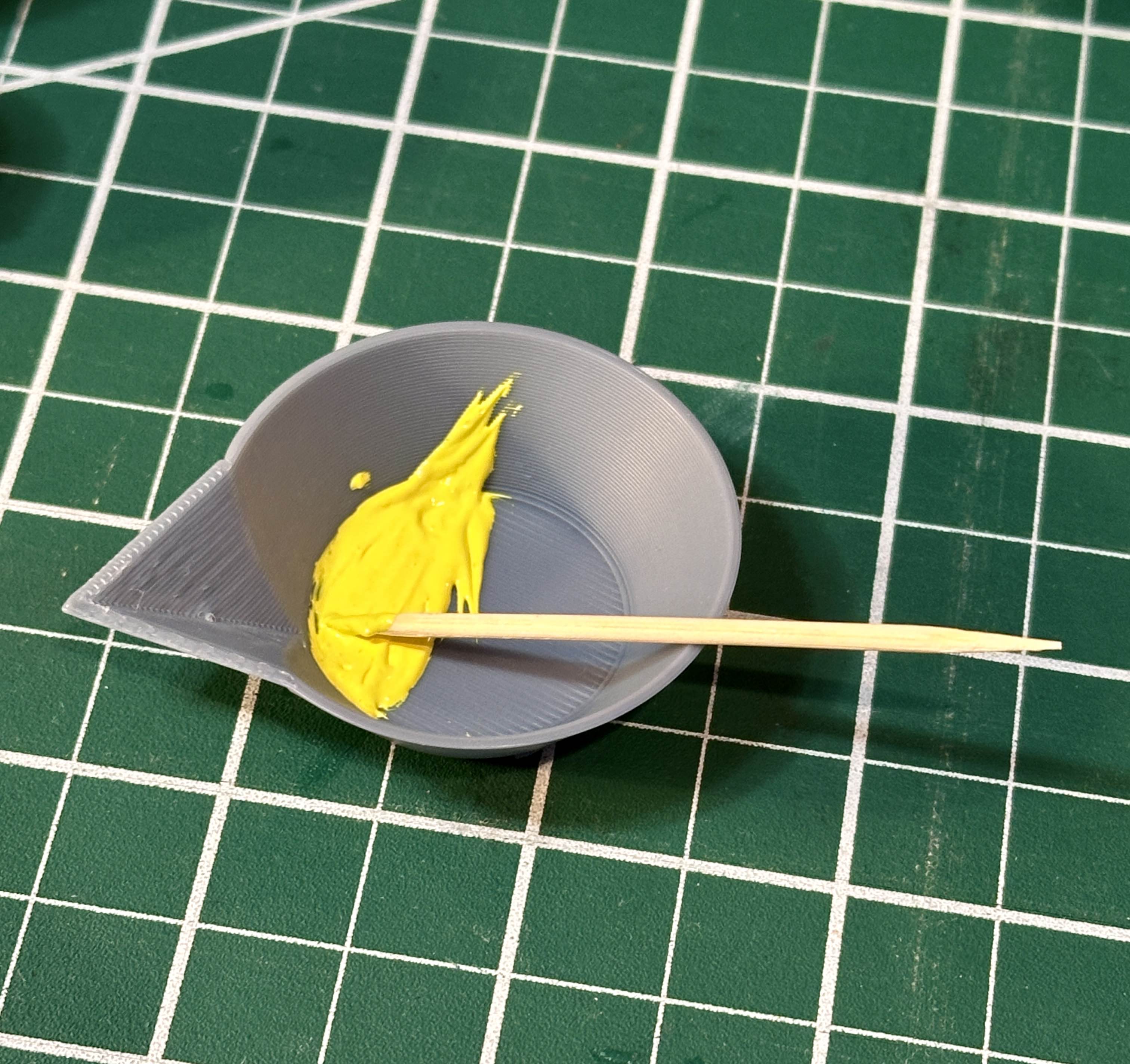 Miniatura 3 do modelo 3D Stackable Paint Mix Cup