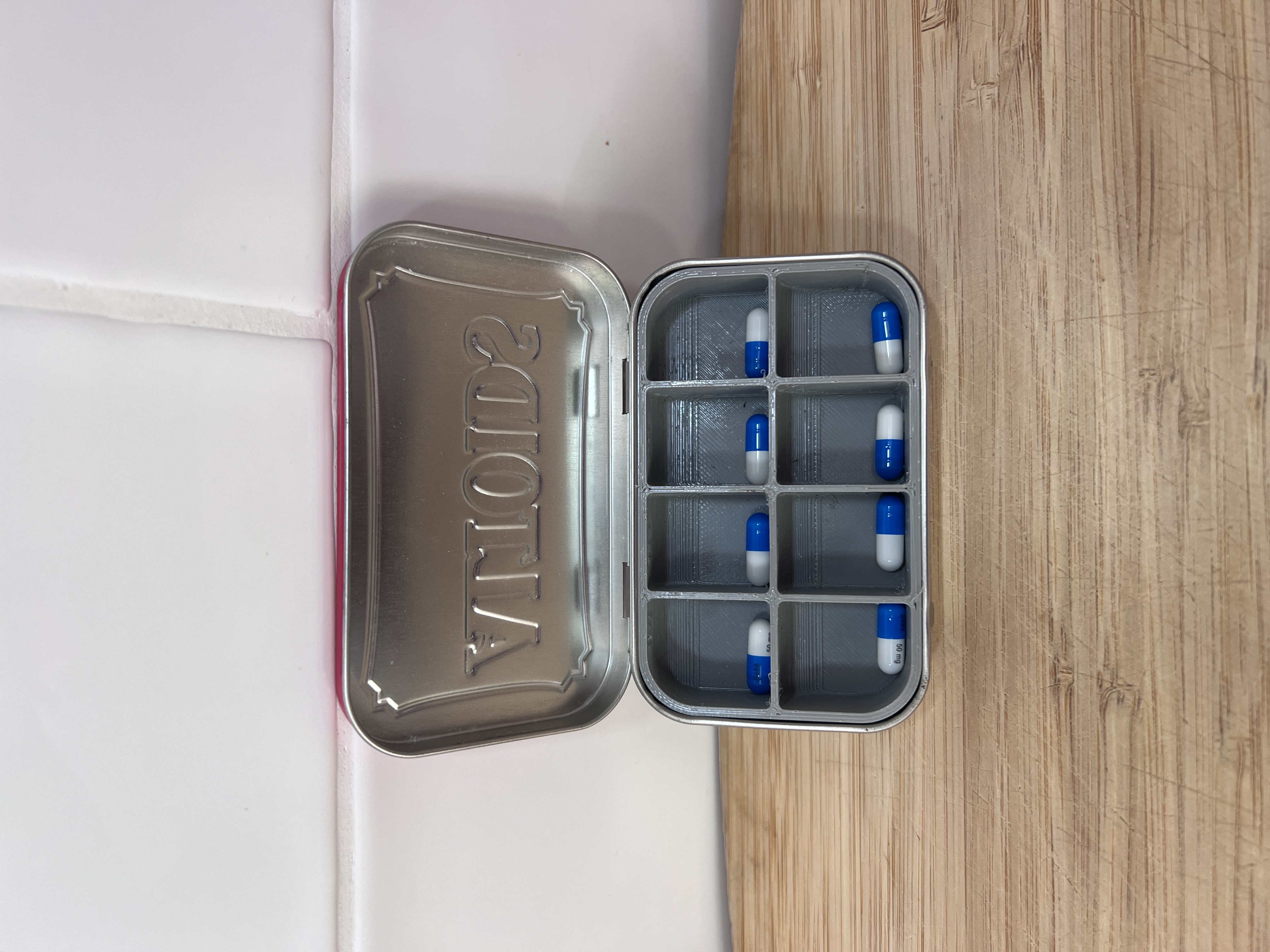 Altoids Tin Weekly Pill dispenser (Easier Access)