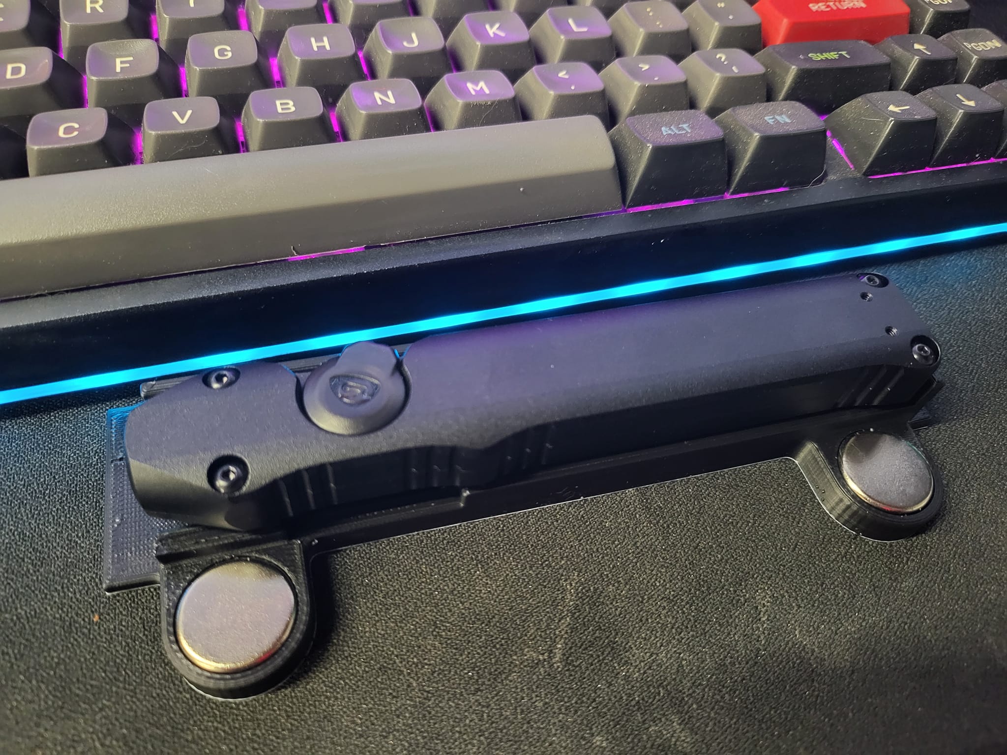 Streamlight Wedge Flashlight Jig for engraving