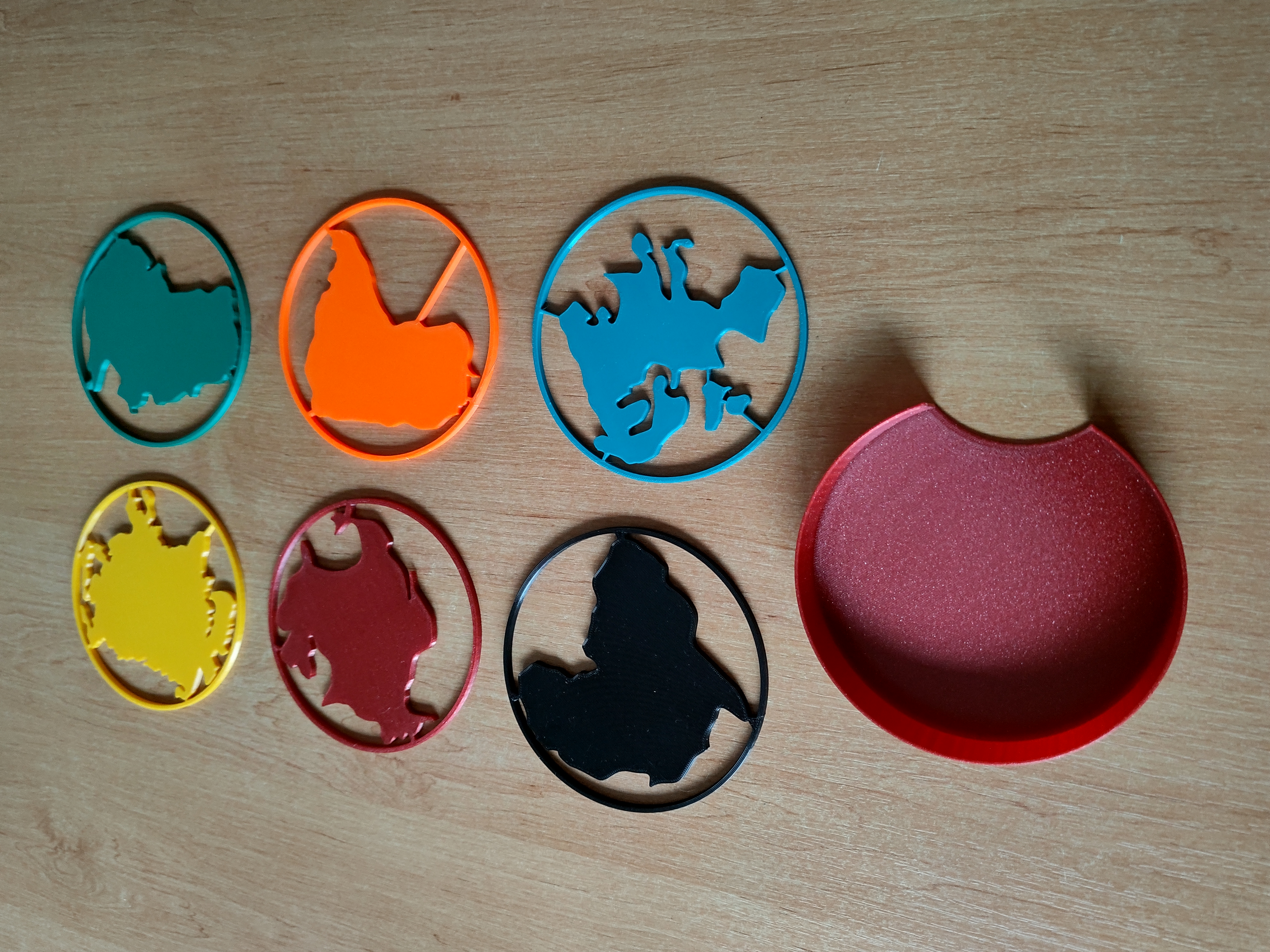 Coasters with a container (not only) for travellers