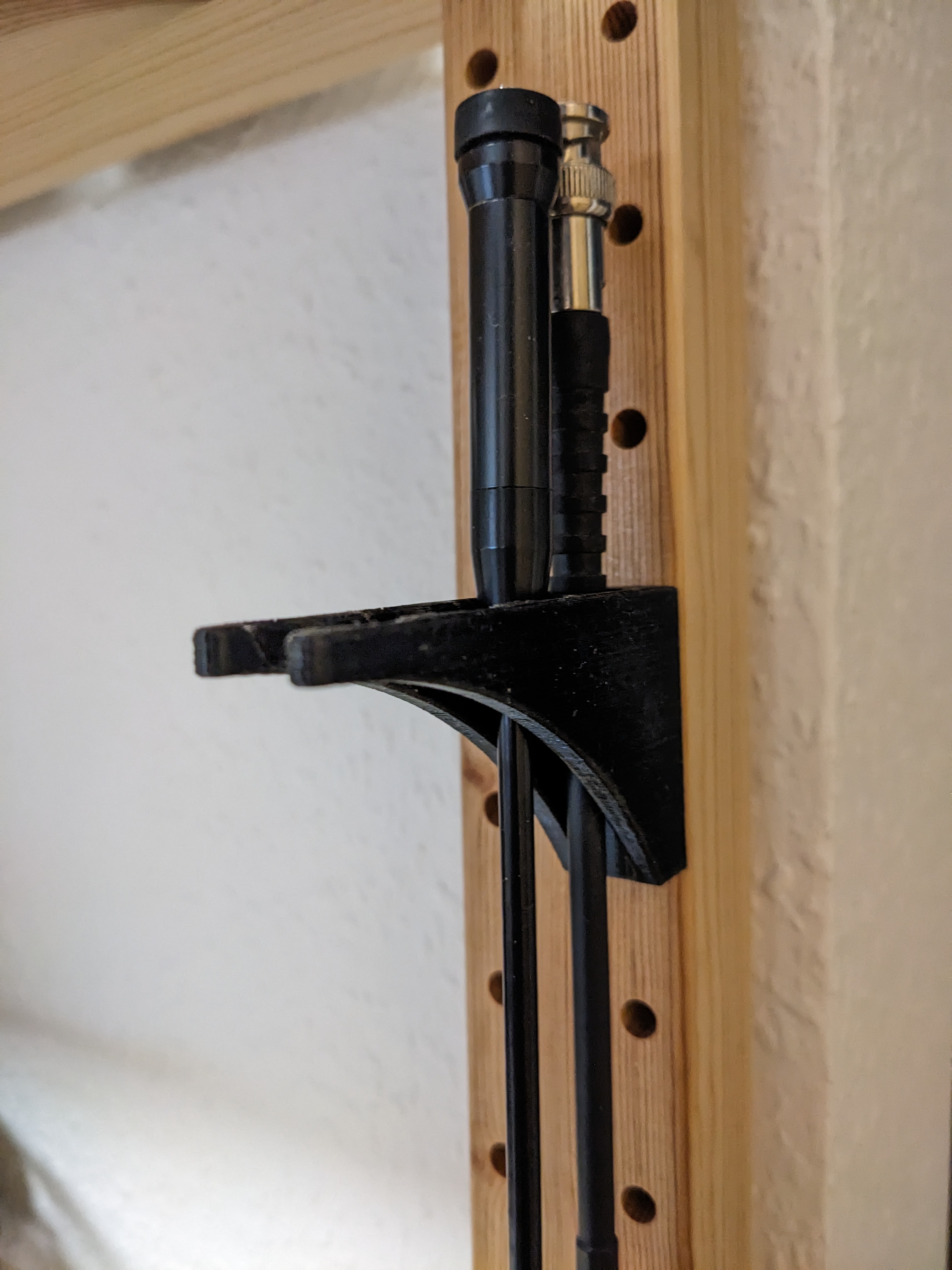 IVAR Antenna Holder / Hanger