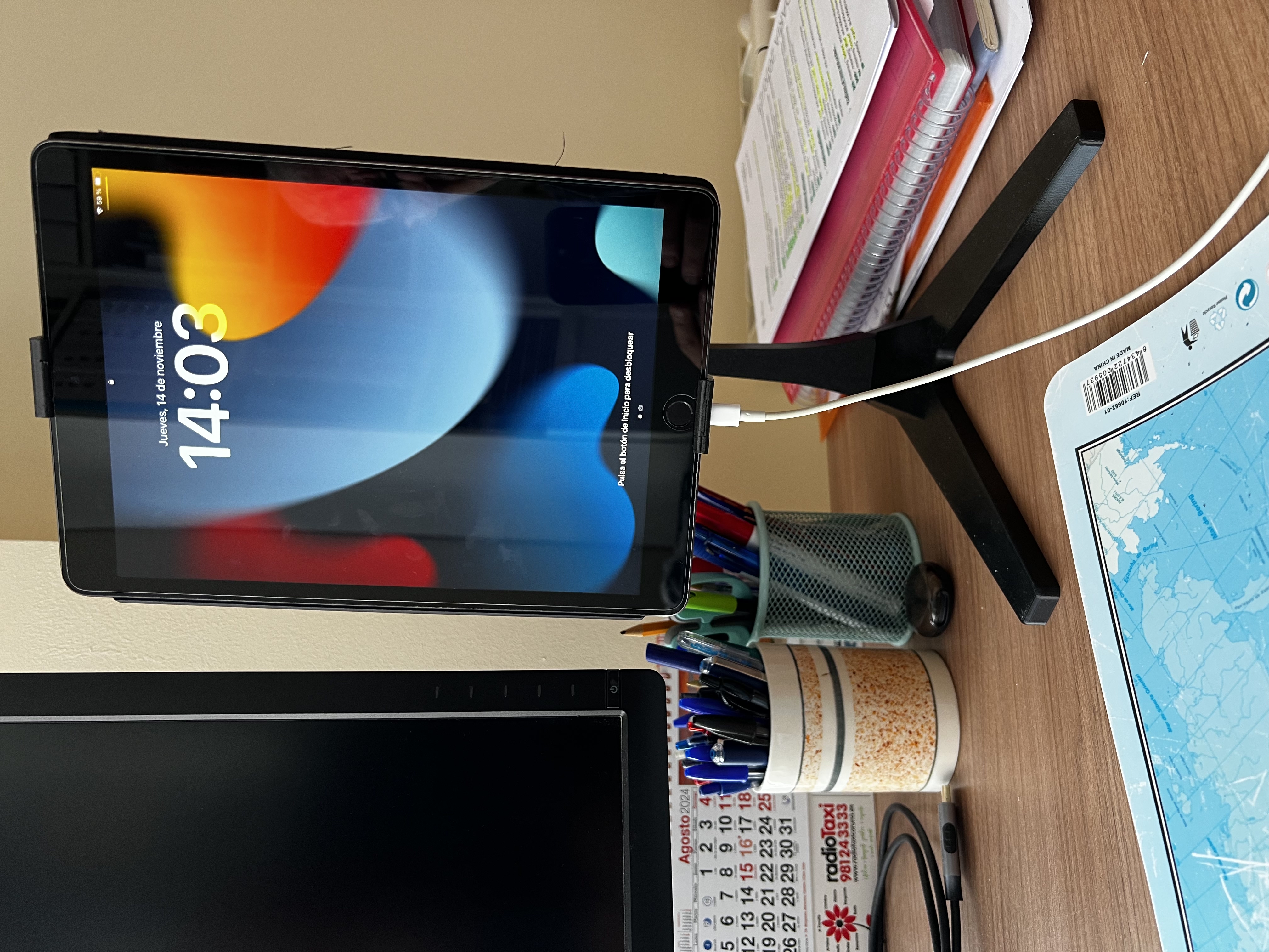 Adjustable iPad 8ª gen mount — thumbnail 6