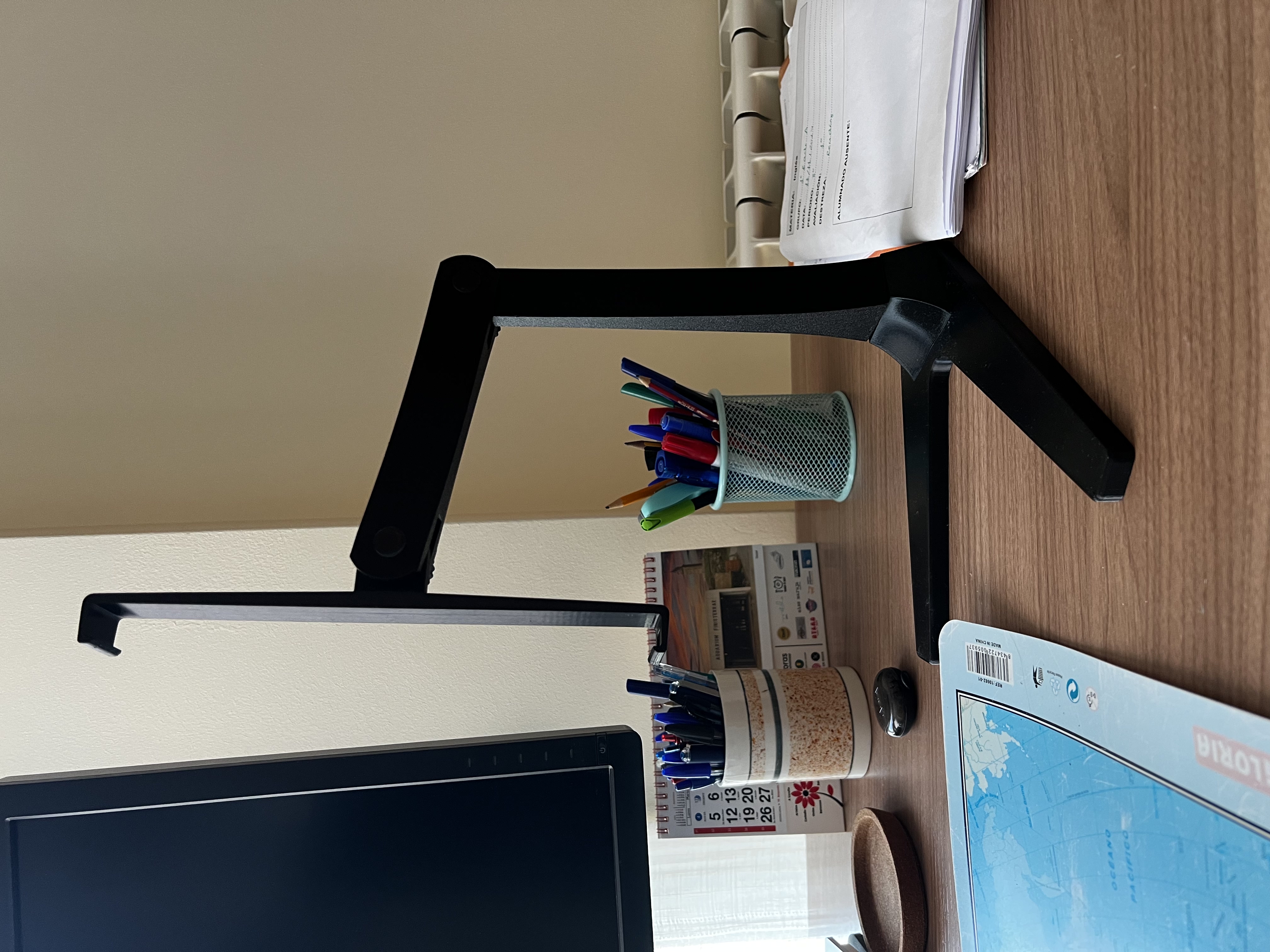 Adjustable iPad 8ª gen mount — thumbnail 5