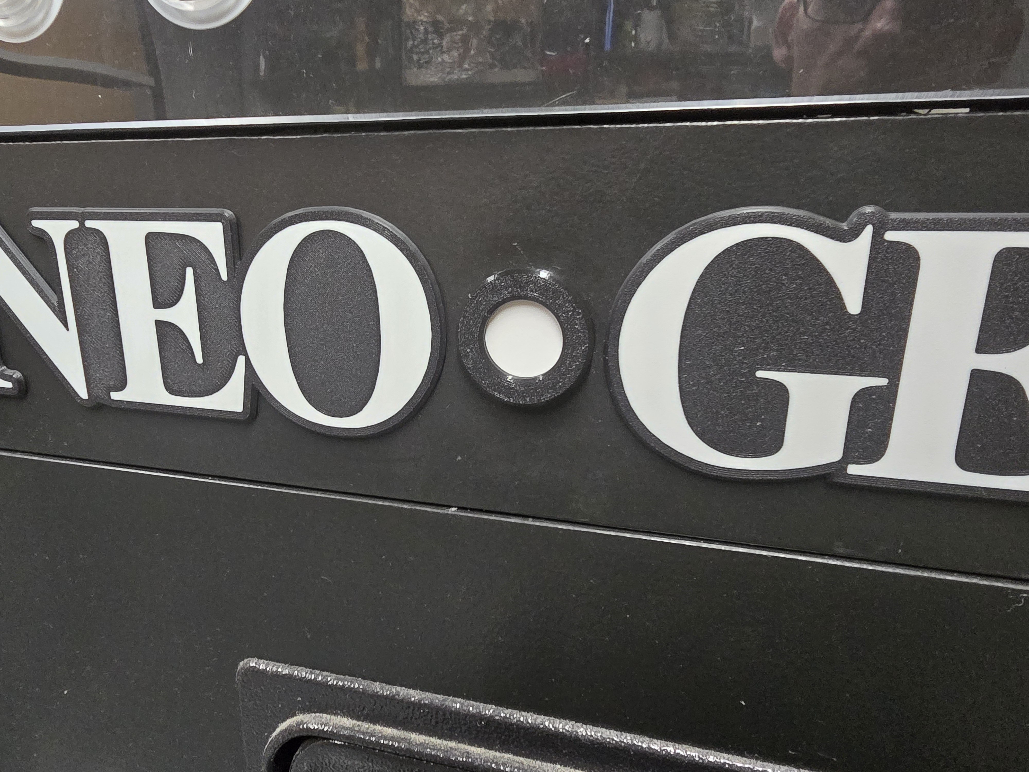 NeoGeo logo with hidden drawer button - Arcade Machine — thumbnail 7