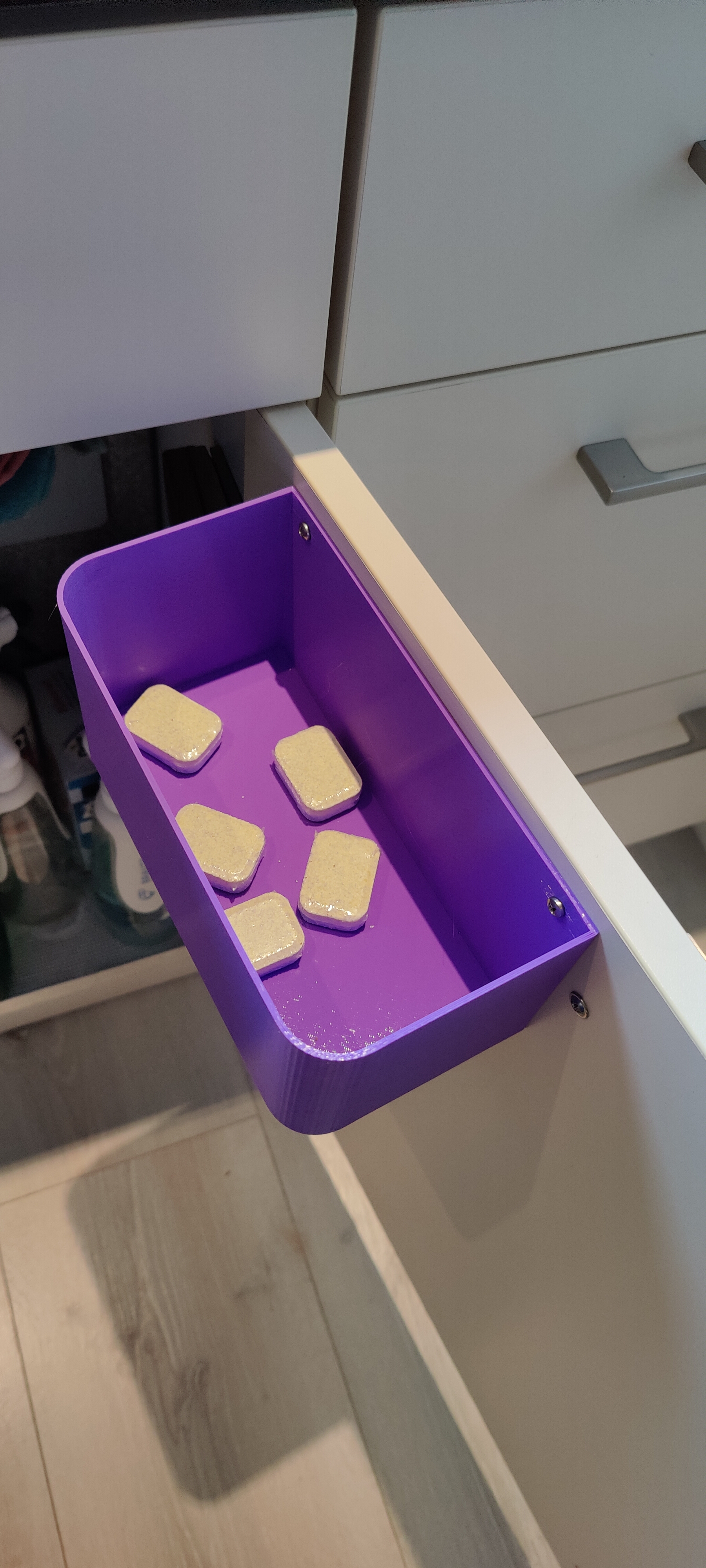 Bucket for in kitchen cabinet door