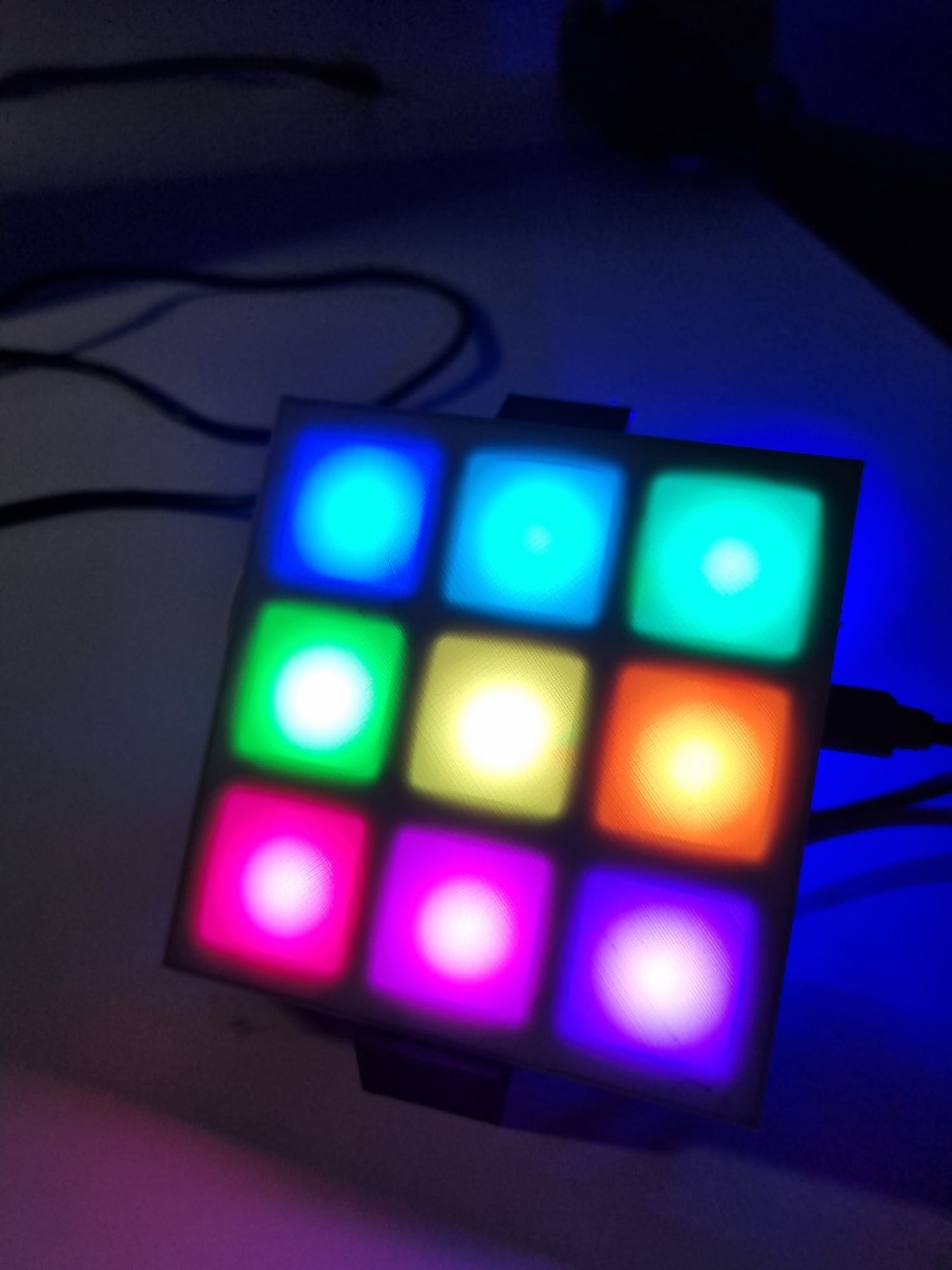 Arduino-Controlled RGB Square Table Decor - 3x3 Grid USB-Powered