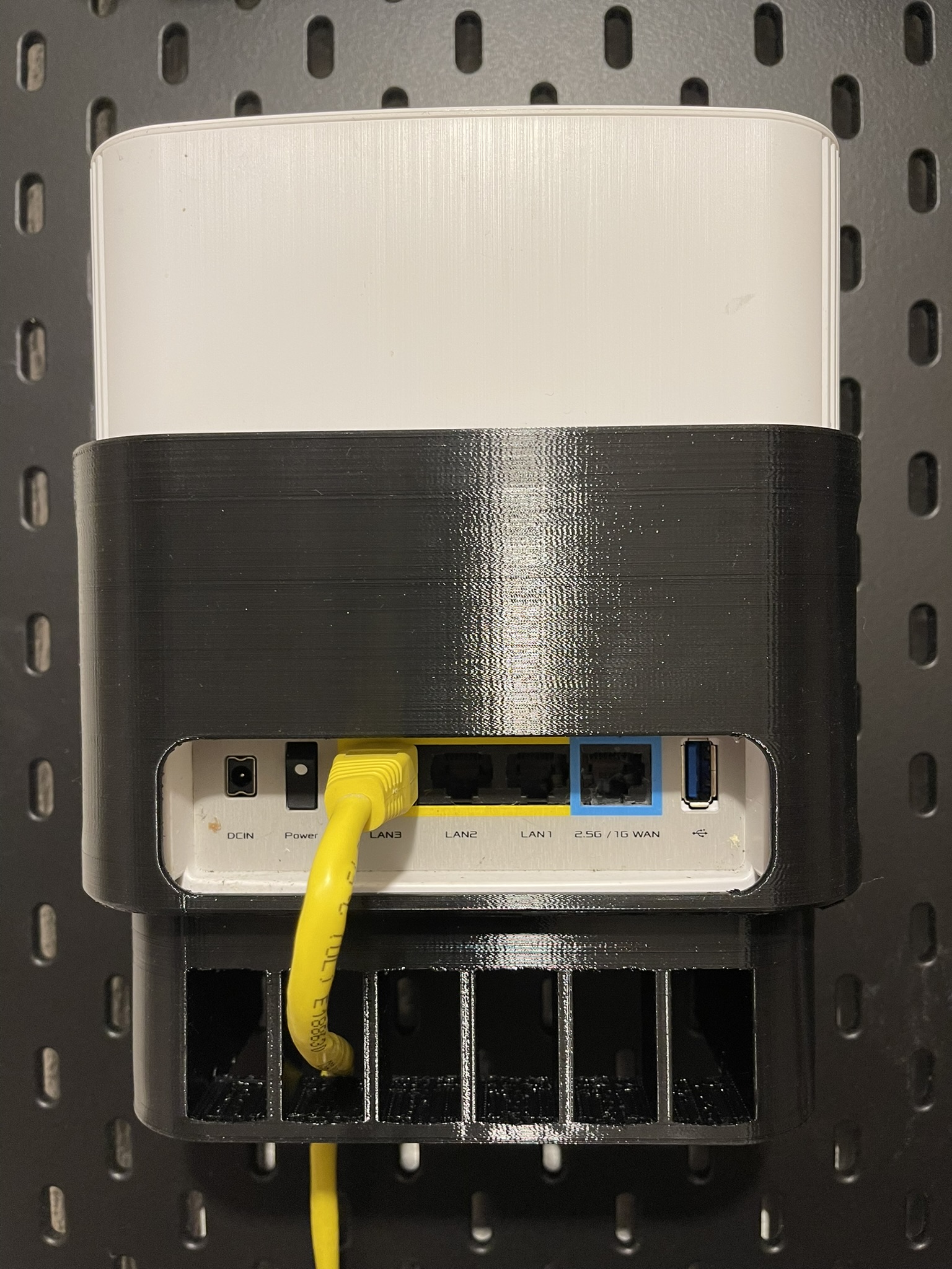 Skadis T-Nut mount for Asus ZenWiFi AX
