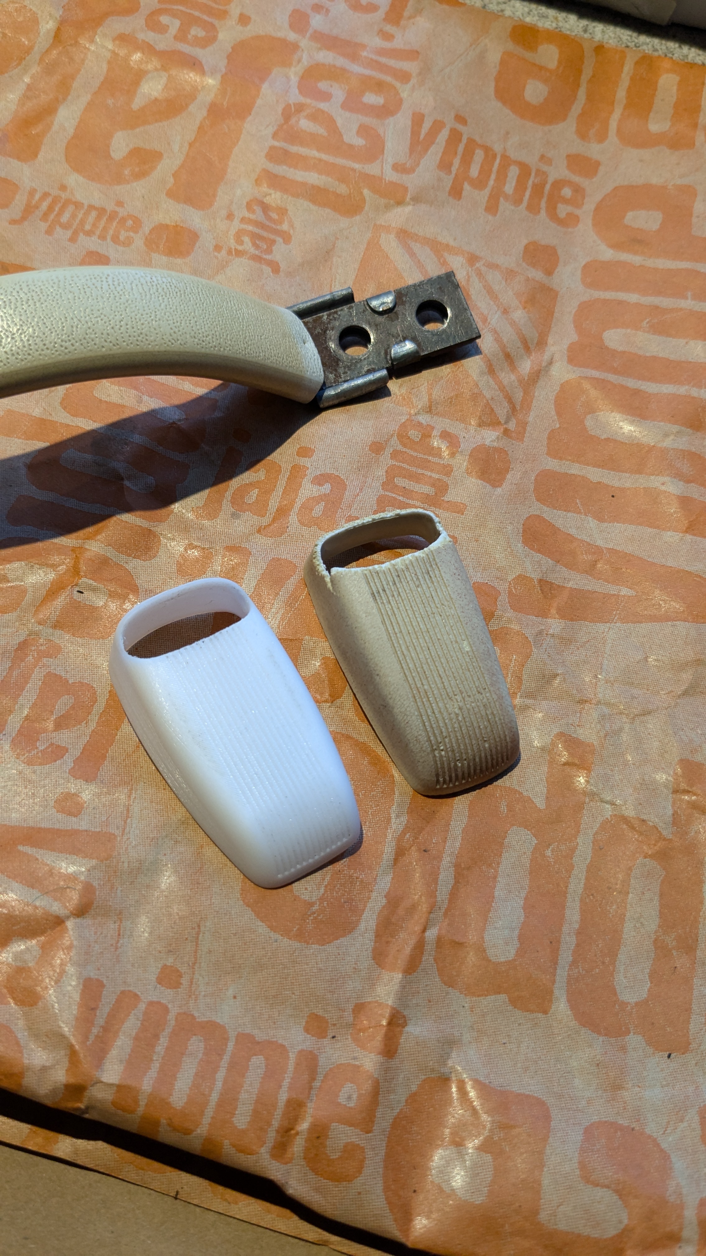 Vintage car handle - cap