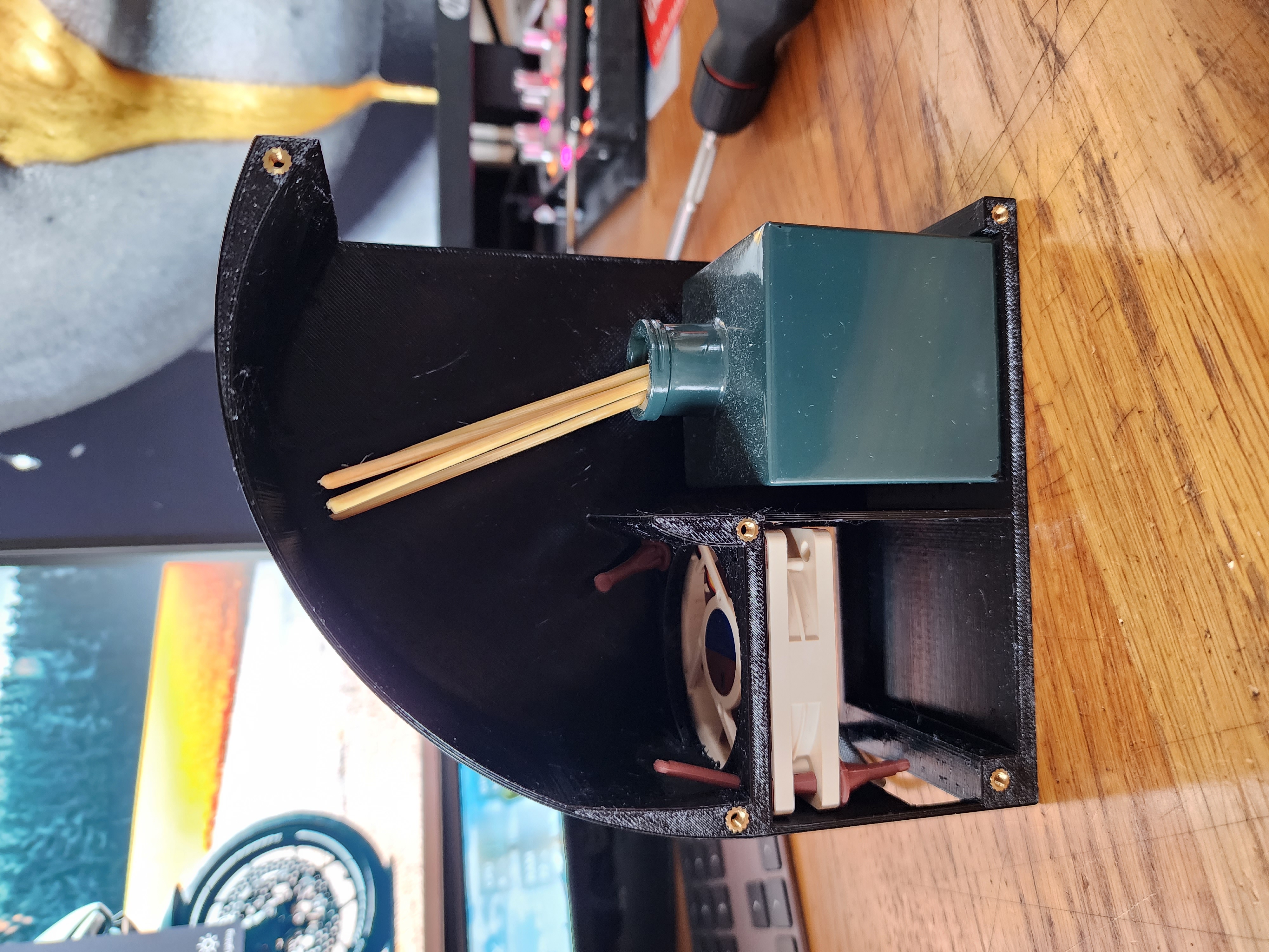 Scent/Aroma Diffuser with 60mm fan (Duftverteiler)
