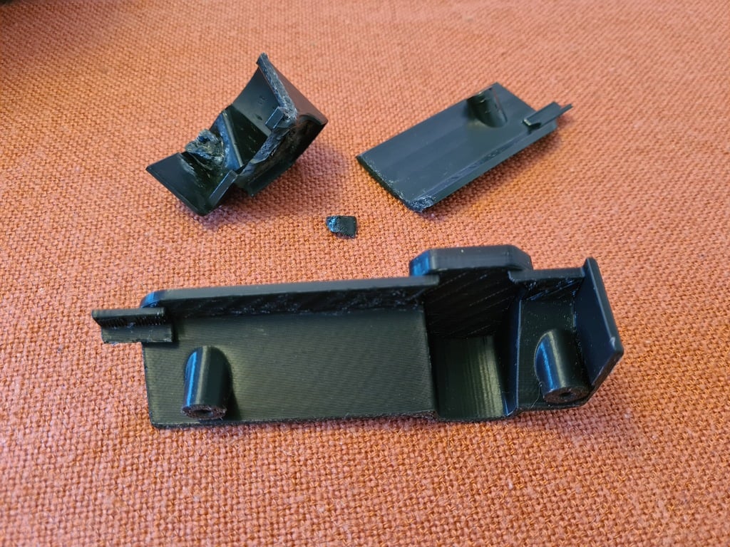 Replacement Part for Footboard Cover H102 of E-Scooter SoFlow MyTier — thumbnail 2