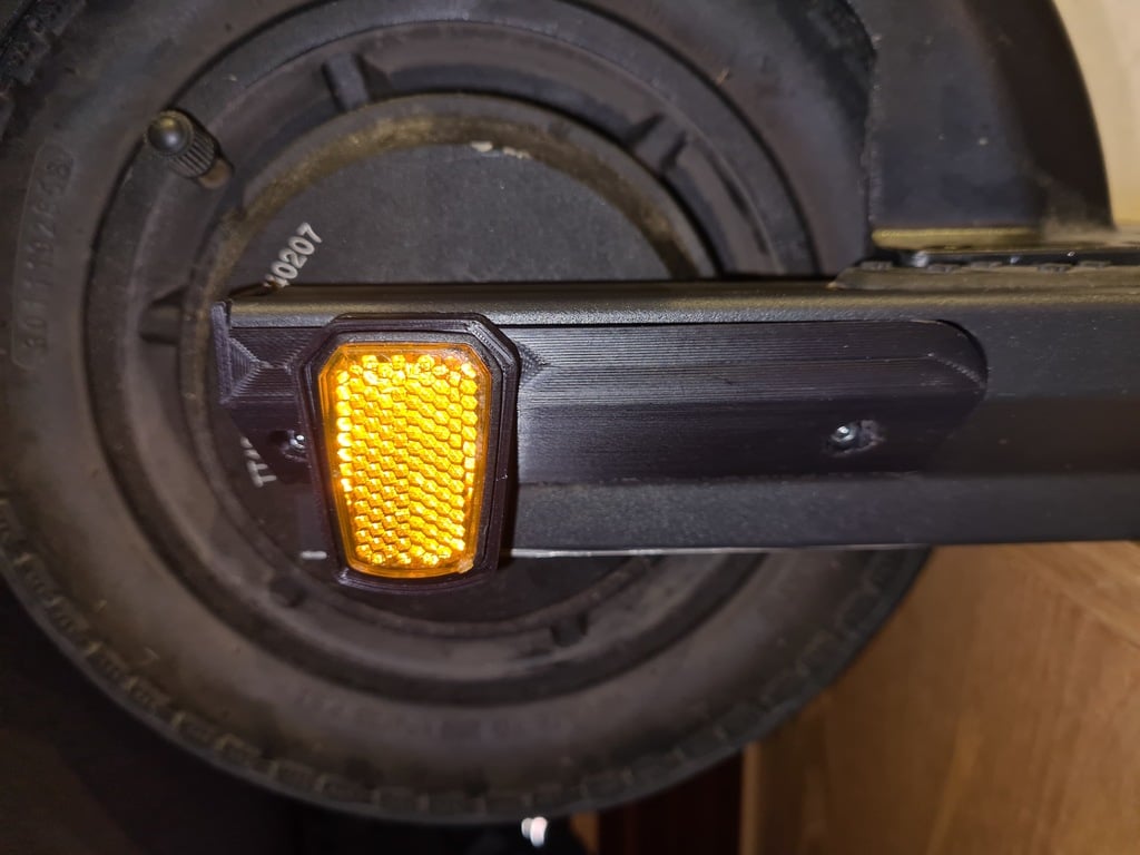 Replacement Part for Footboard Cover H102 of E-Scooter SoFlow MyTier — thumbnail 4