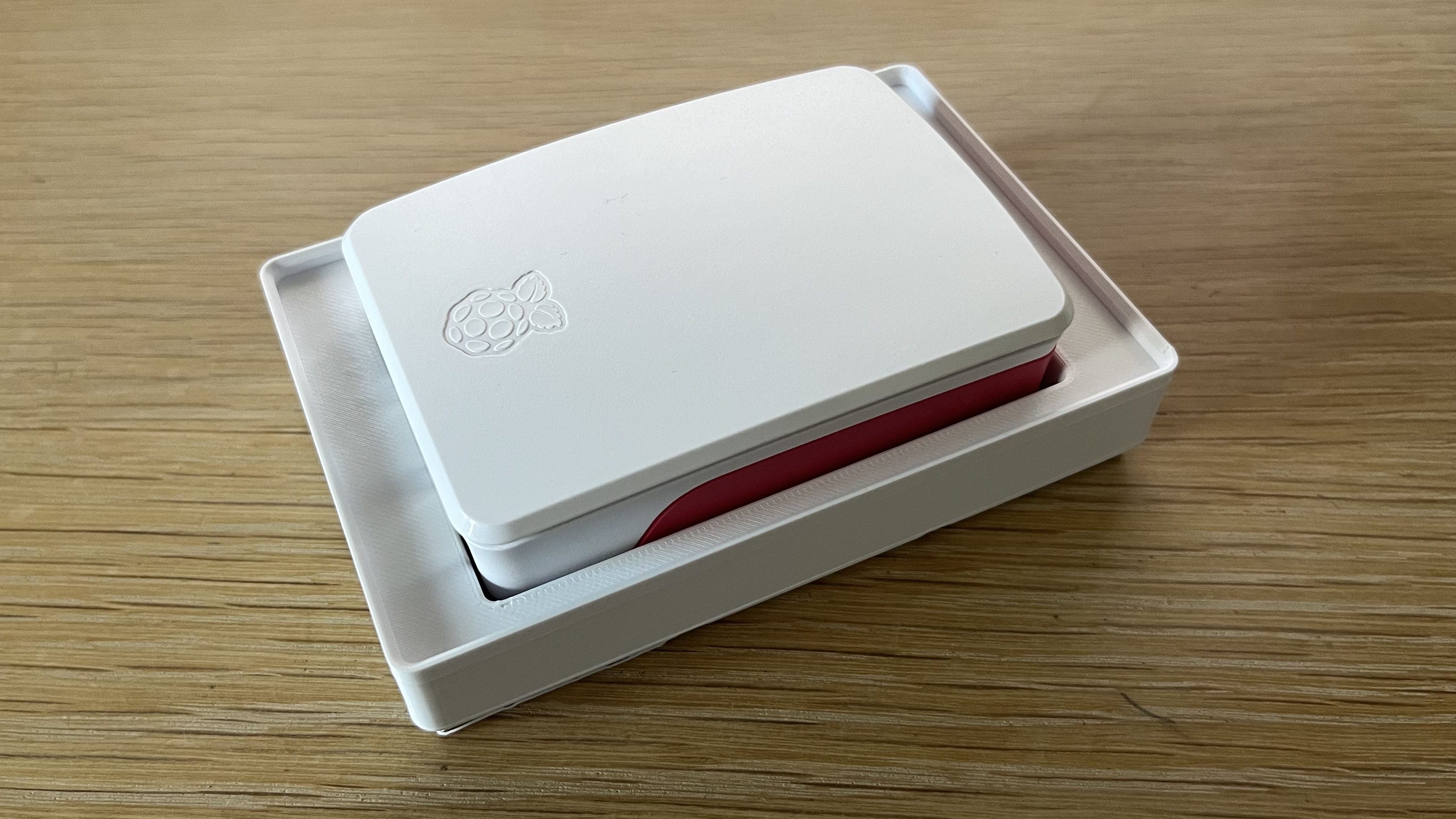 Gridfinity holder for Raspberry Pi 5 in Official Case