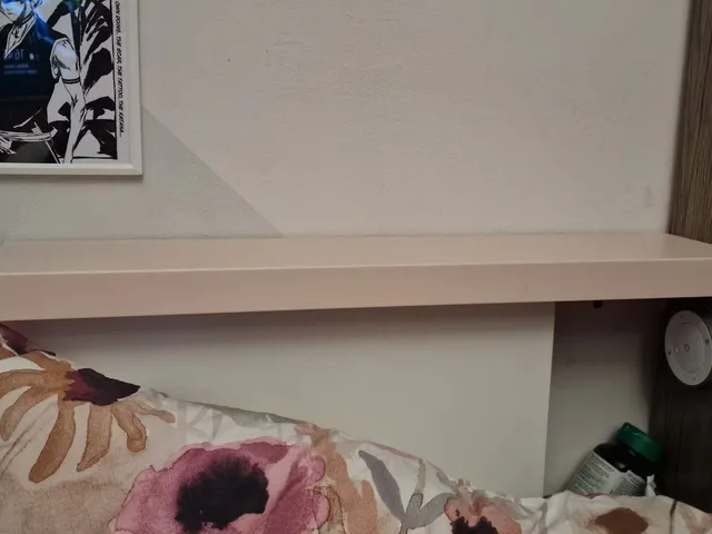 IKEA MOSSLANDA mount for the IKEA MALM bed headboard