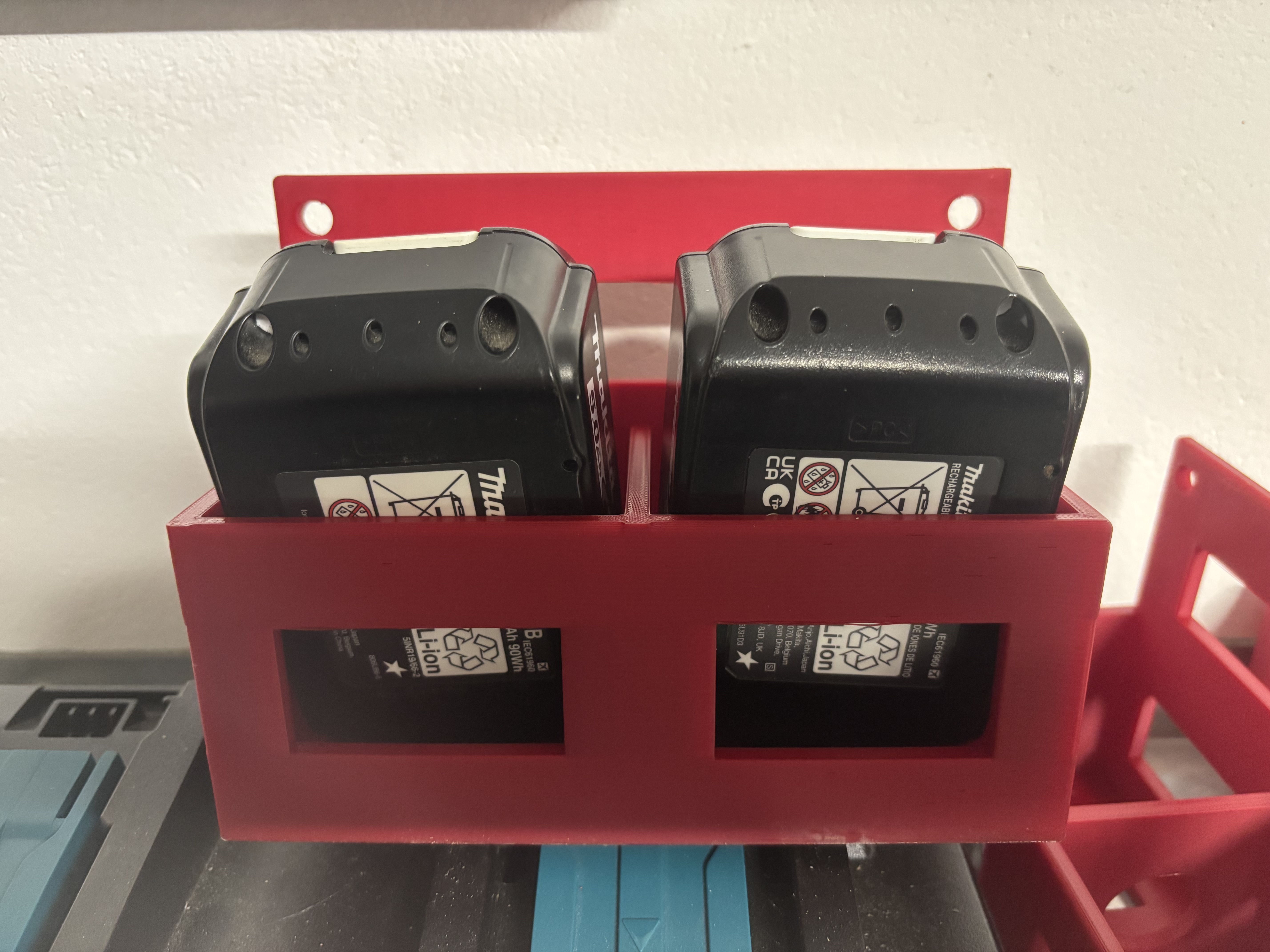 Halterung für 2 Makita Akkus