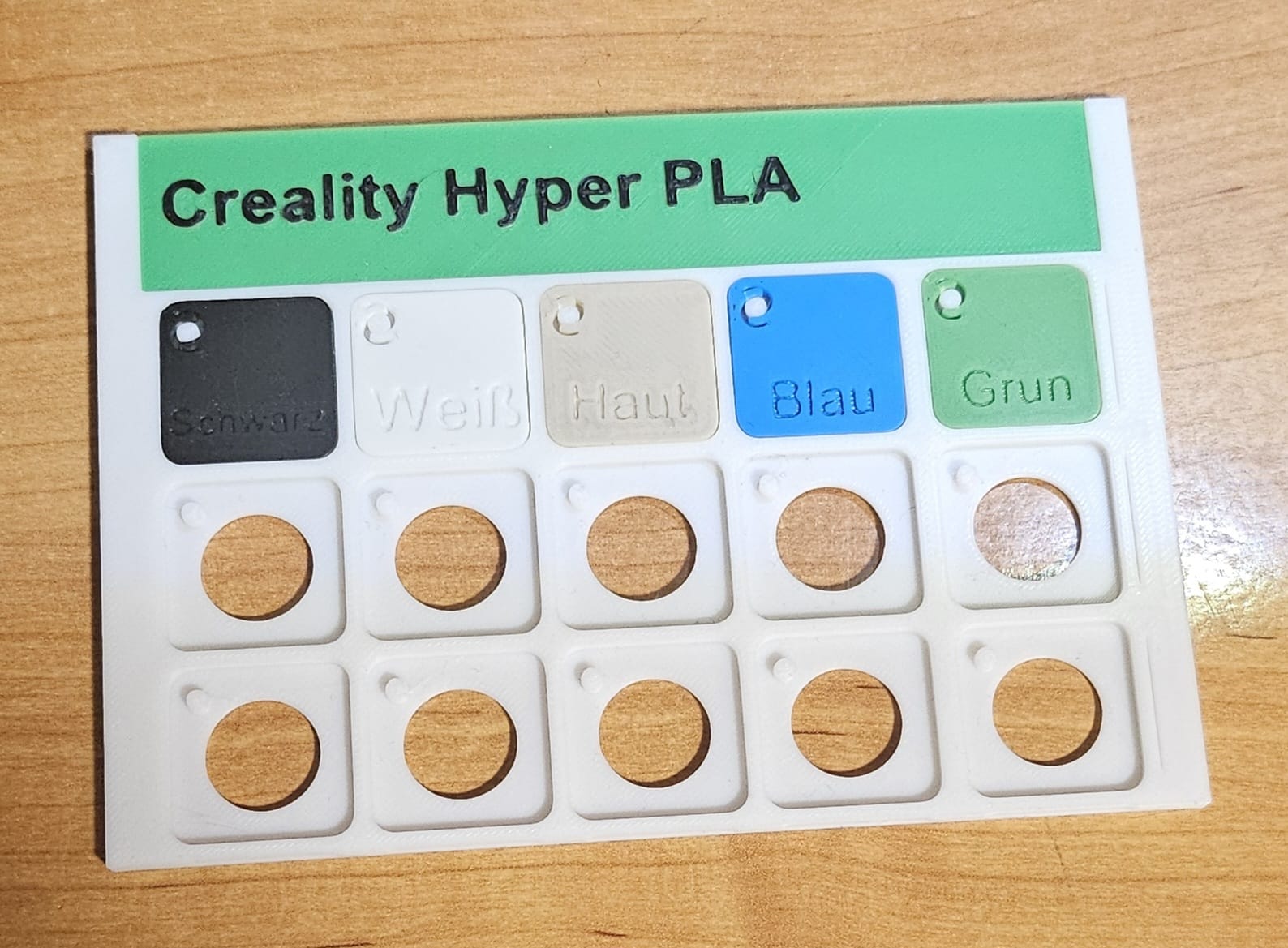 Karteikarte A6 - Swatches Creality Hyper PLA