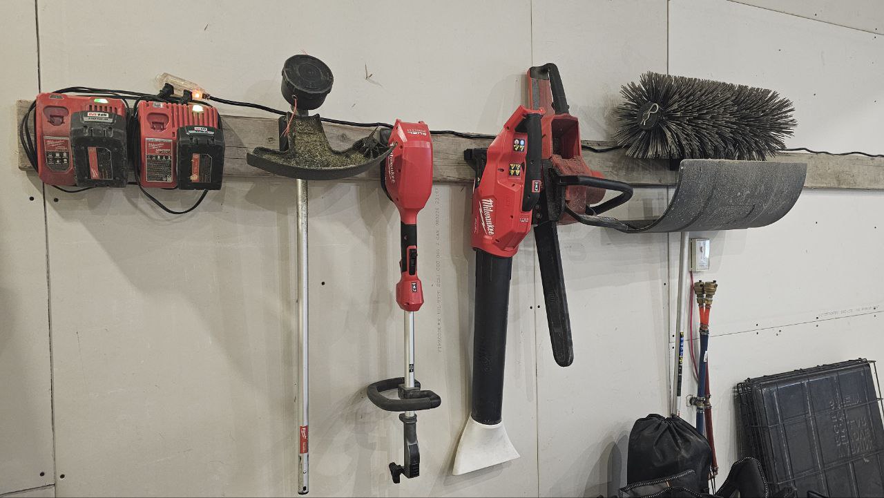 Milwaukee Power Broom Mount — miniatura 2